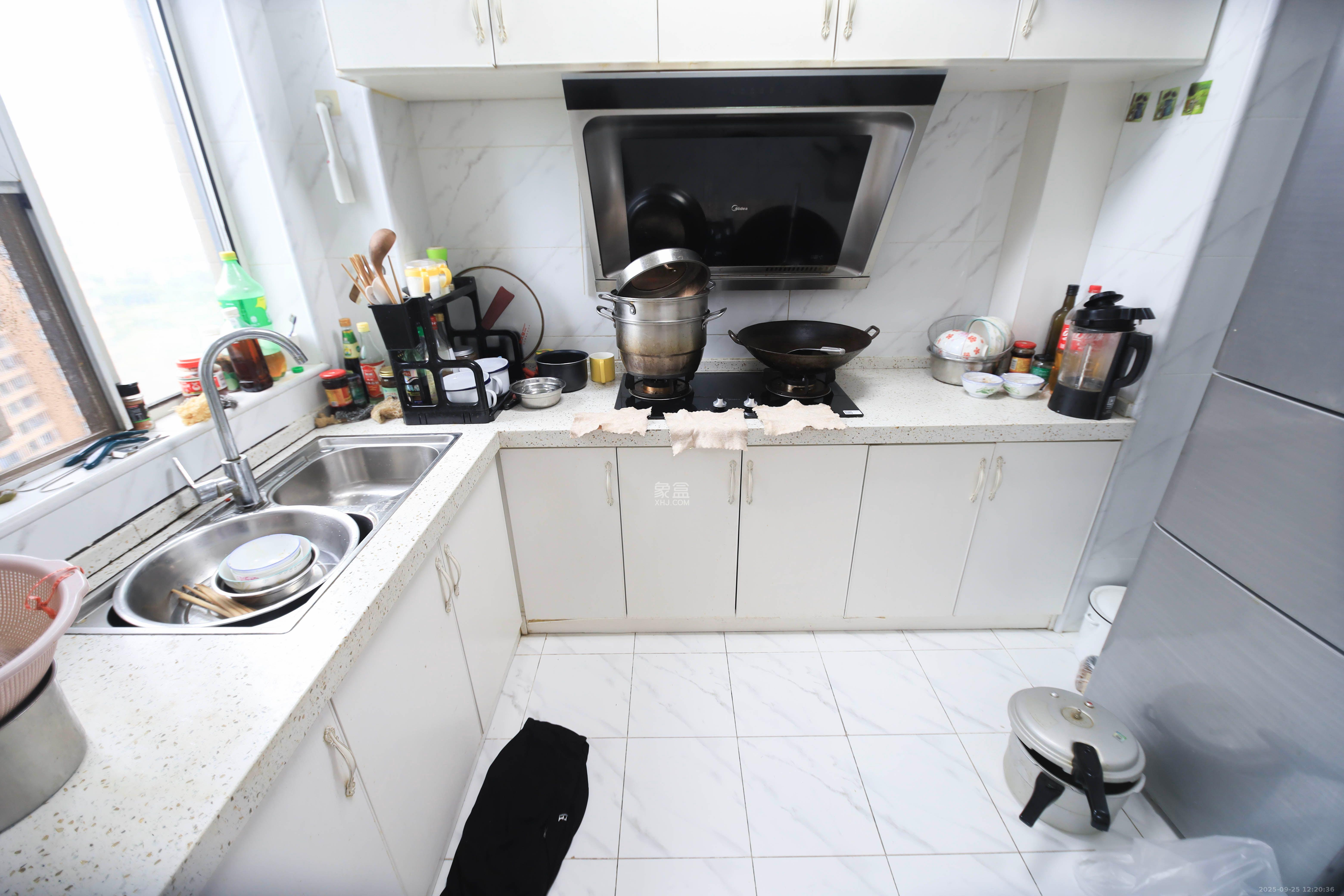 五矿万境水岸二期（五矿万境水岸和苑）  3室2厅1卫    2300.0元/月室内图