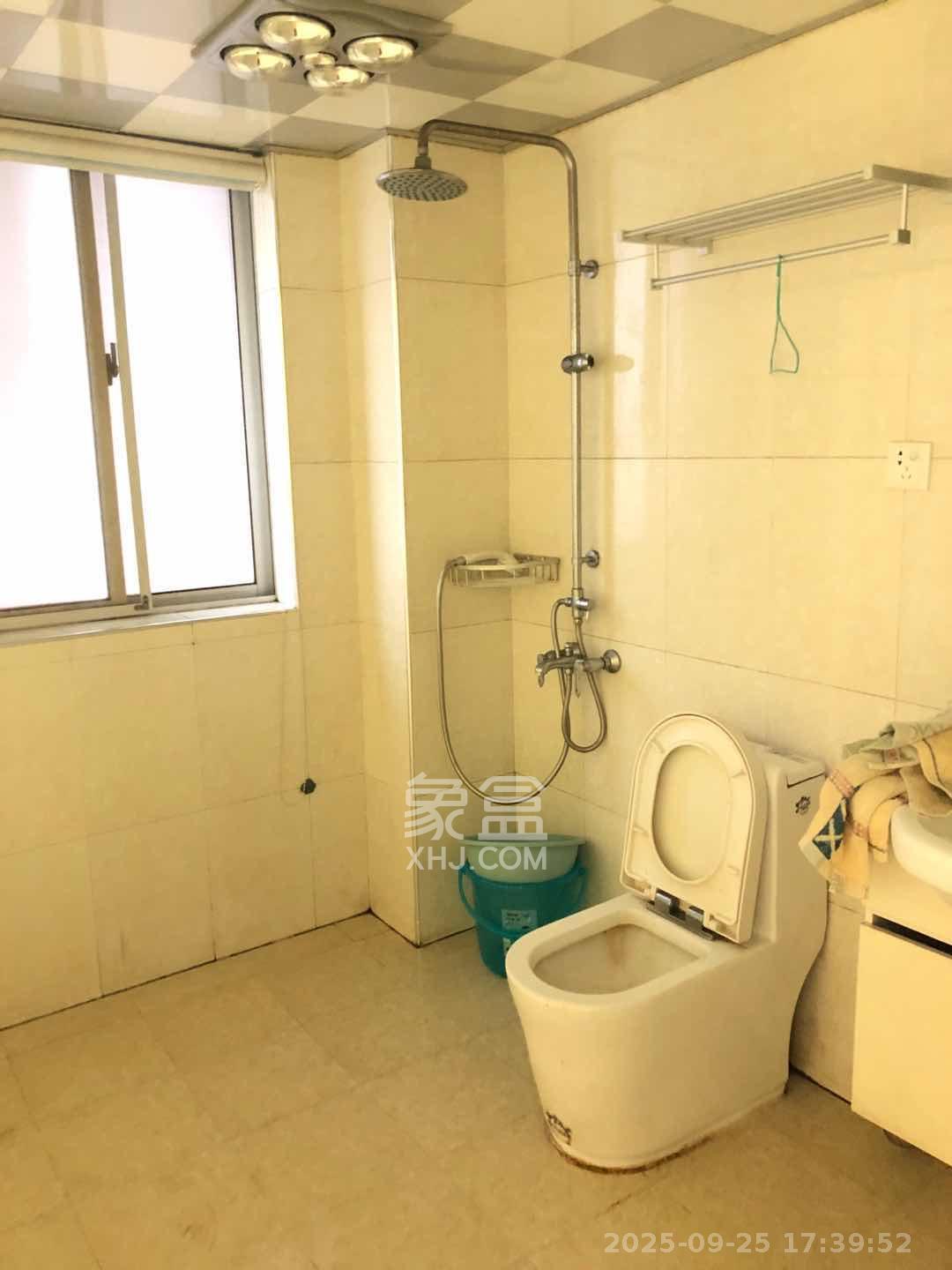 红树湾 3室2厅1卫 1900.0元/月 红树湾 3室2厅1卫 1900.0元/月室内图