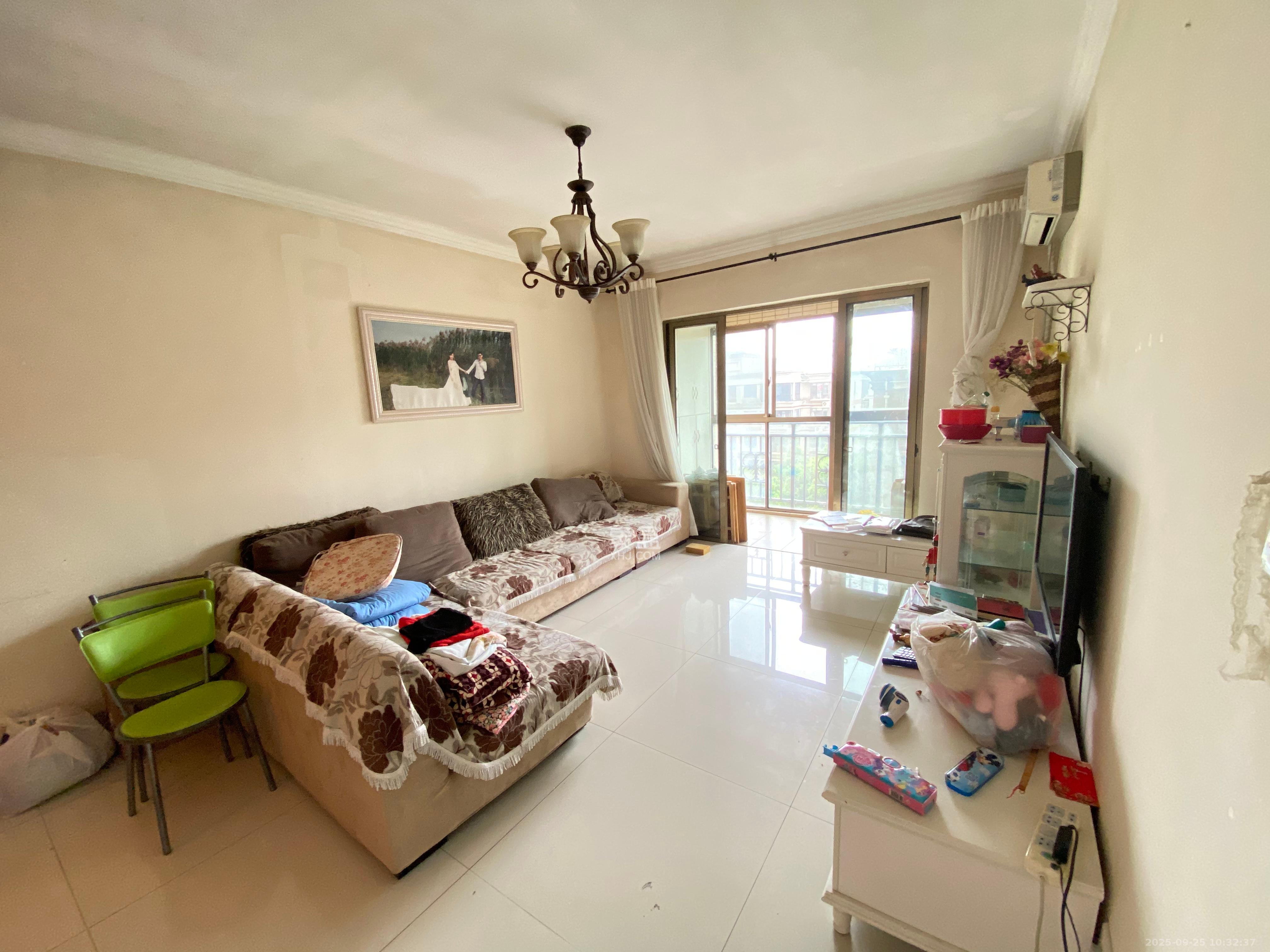 江山帝景雅典  3室2厅1卫    1800.0元/月 江山帝景雅典  3室2厅1卫    1800.0元/月