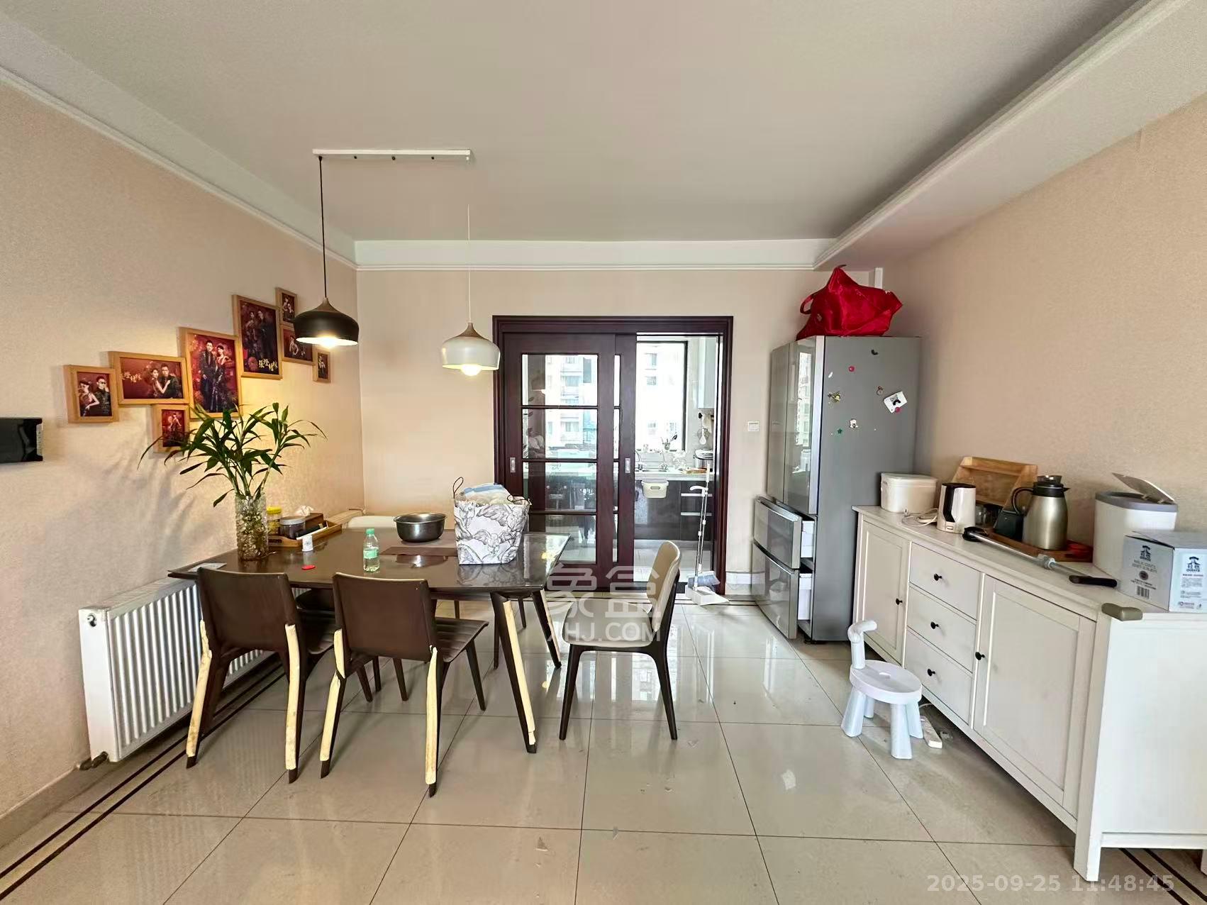 中海国际三期 1室2厅2卫 2600.0元/月 中海国际三期 1室2厅2卫 2600.0元/月室内图