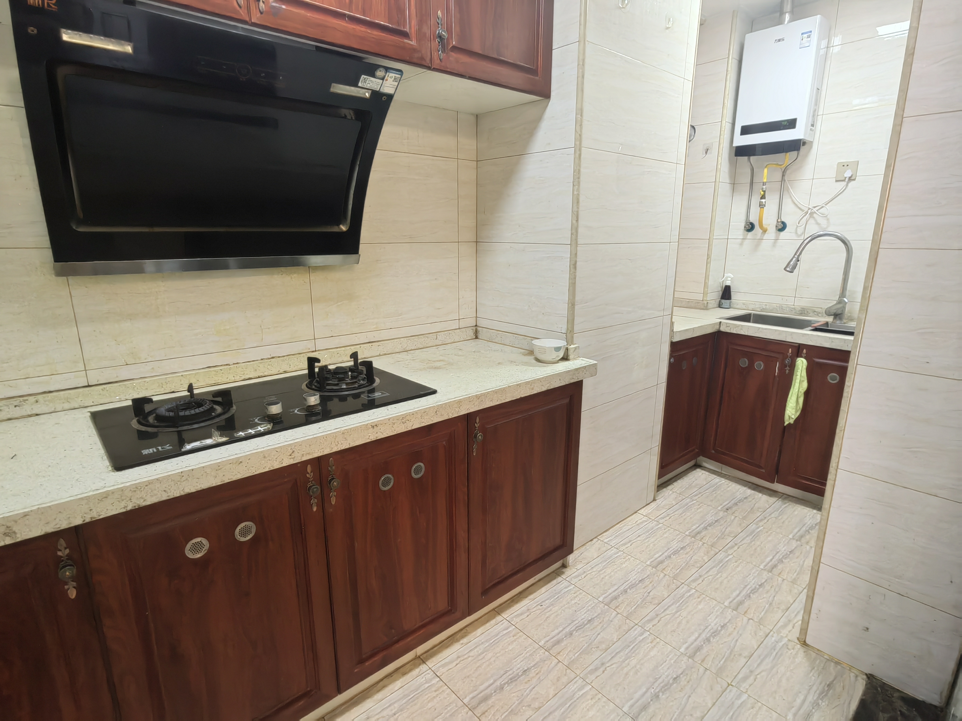 罗曼帝克 2室2厅1卫 2000.0元/月 罗曼帝克 2室2厅1卫 2000.0元/月室内图