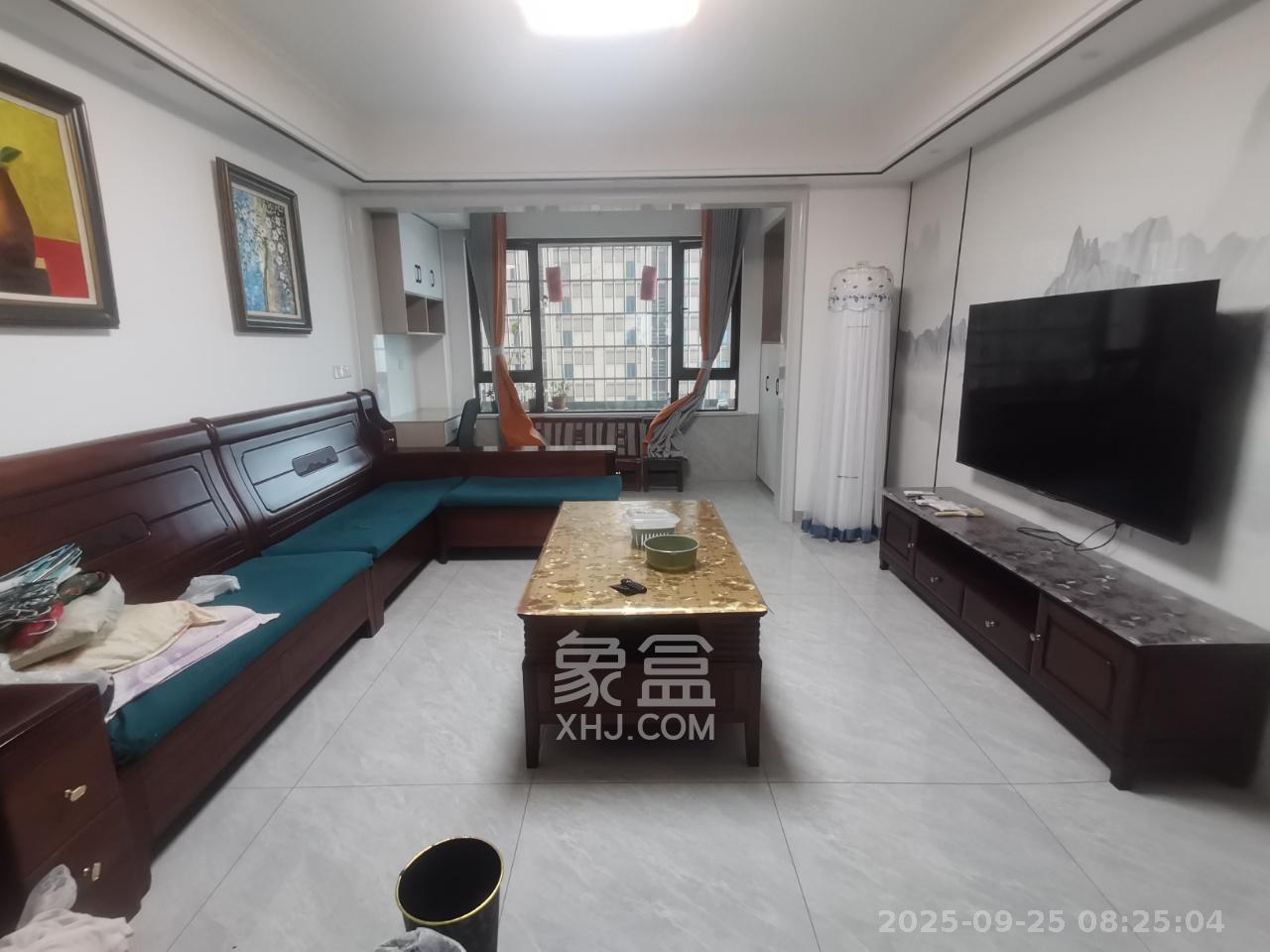 东合新苑  3室2厅2卫   3000.00元/月