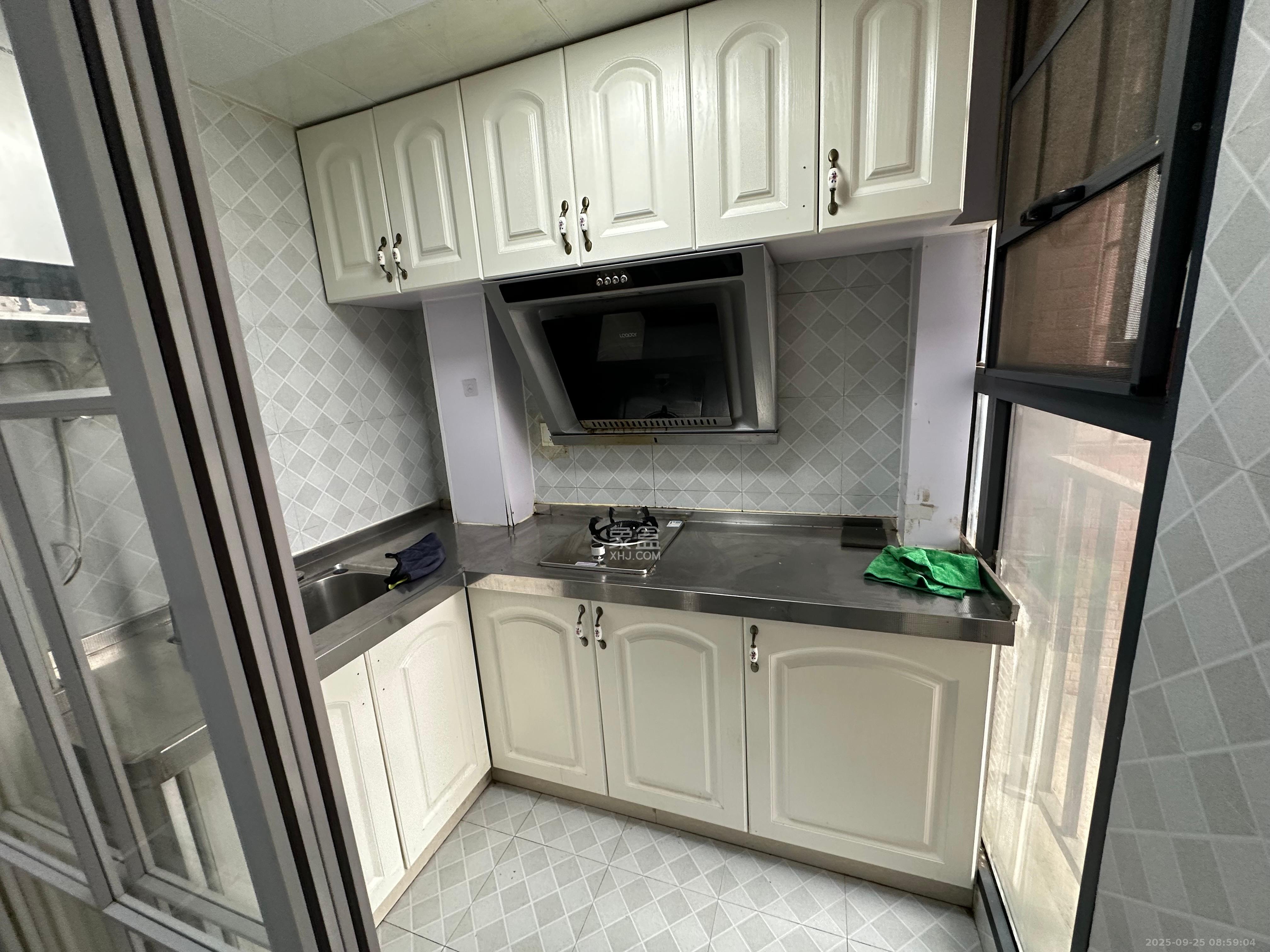 长永佳苑  1室1厅1卫    1400.0元/月室内图