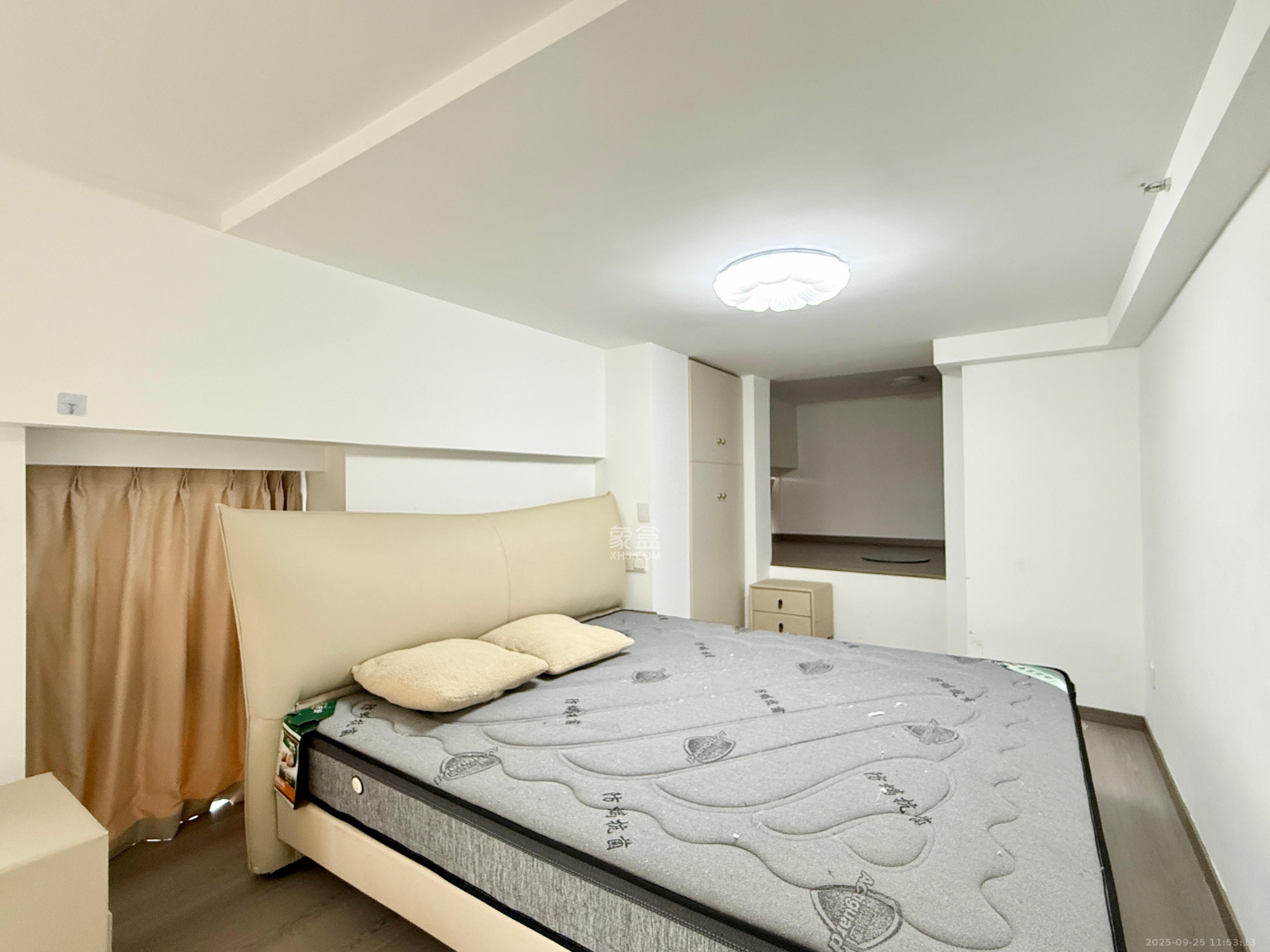 珠江花城好世界  1室1厅1卫    1800.0元/月 珠江花城好世界  1室1厅1卫    1800.0元/月室内图