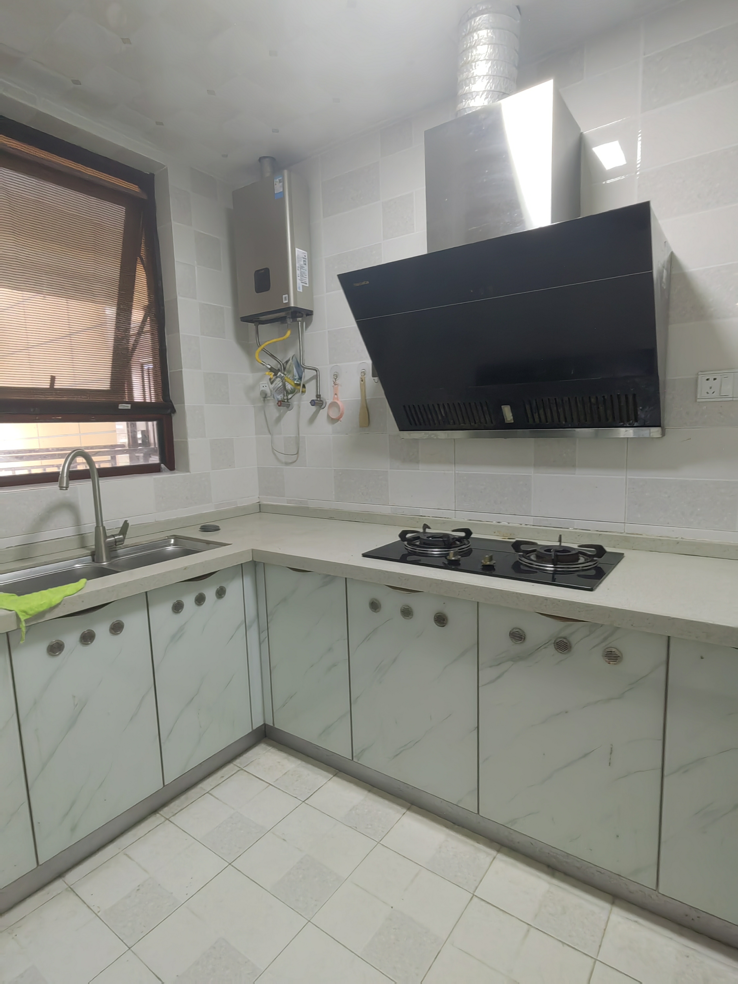 罗曼帝克  3室1厅2卫    2300.0元/月室内图