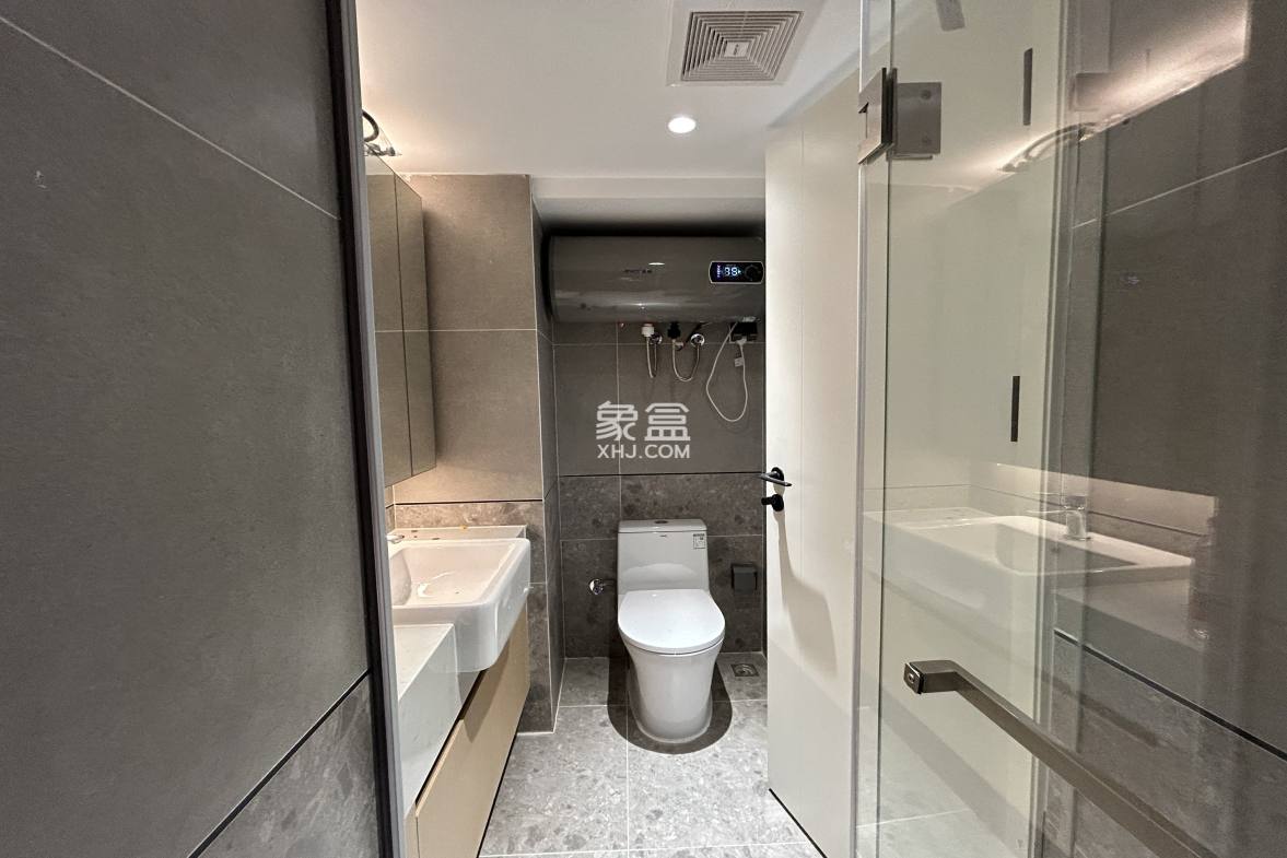 海航豪庭南苑  1室1厅2卫    3600.0元/月 海航豪庭南苑  1室1厅2卫    3600.0元/月室内图