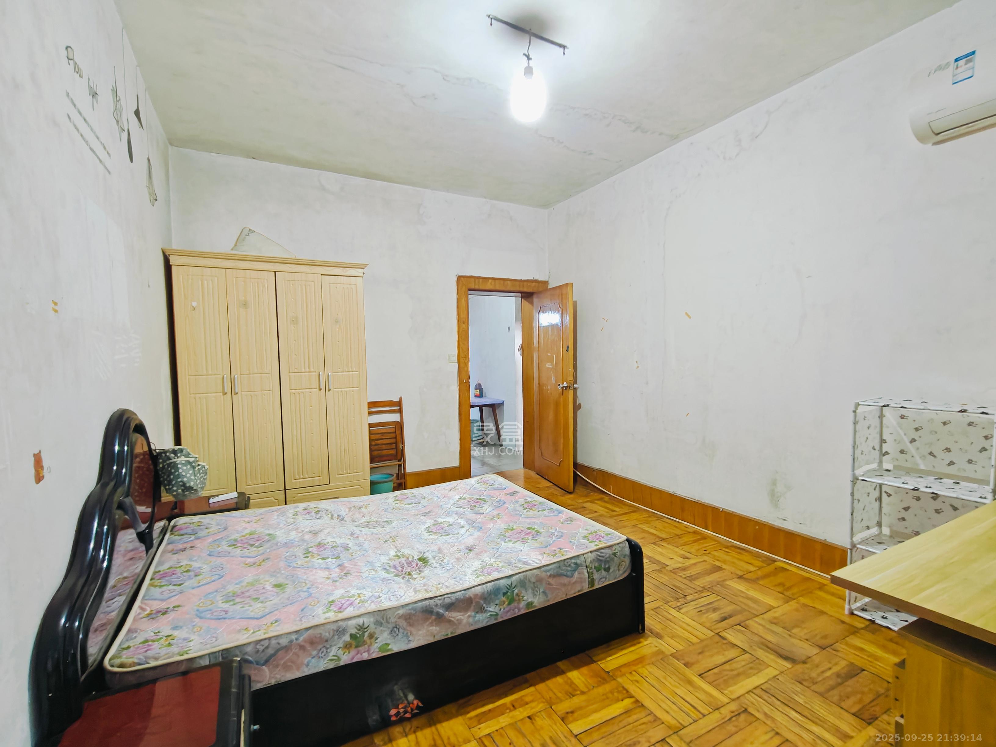 工业局宿舍  2室1厅1卫    1200.0元/月室内图