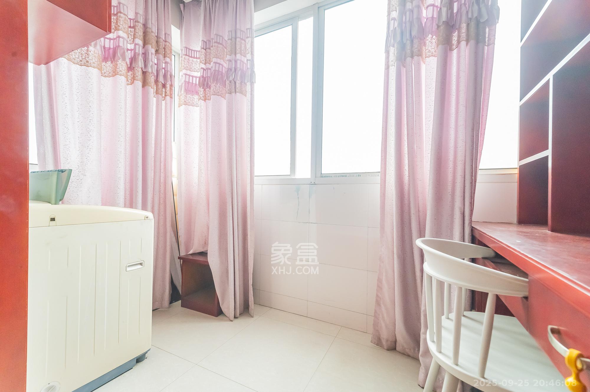 锦璨家园  2室2厅1卫    39.8万 锦璨家园  2室2厅1卫    39.8万阳台