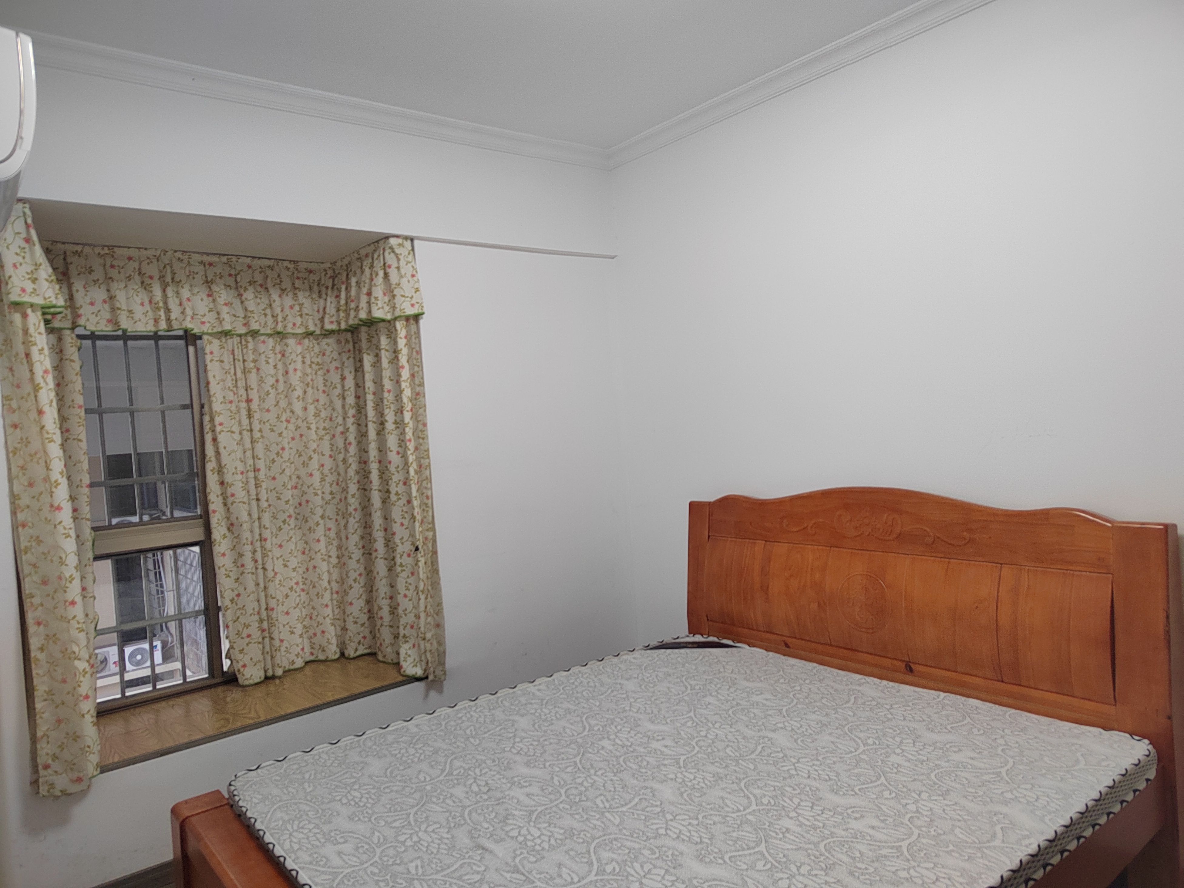 崇和中苑 2室1厅1卫 1500.0元/月 崇和中苑 2室1厅1卫 1500.0元/月室内图