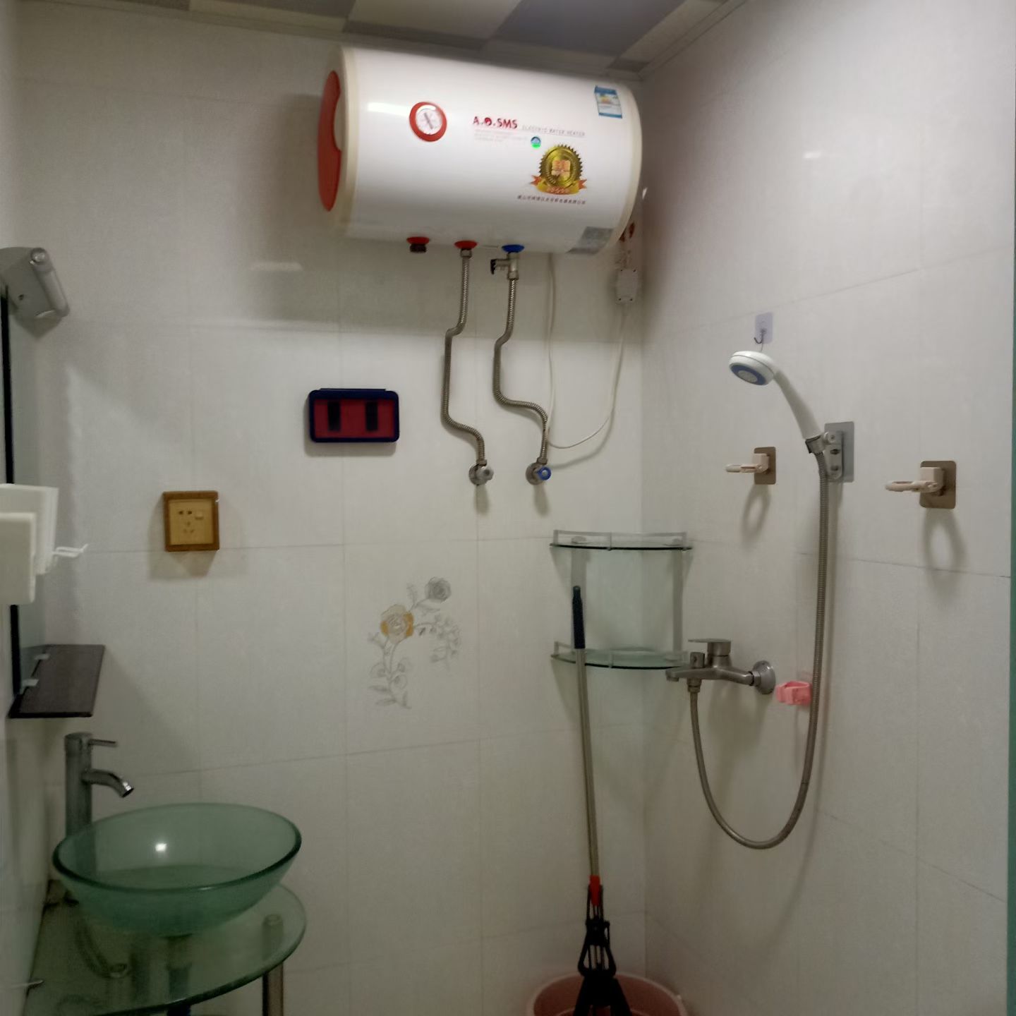 金水湾 1室0厅1卫 1300.0元/月 金水湾 1室0厅1卫 1300.0元/月室内图