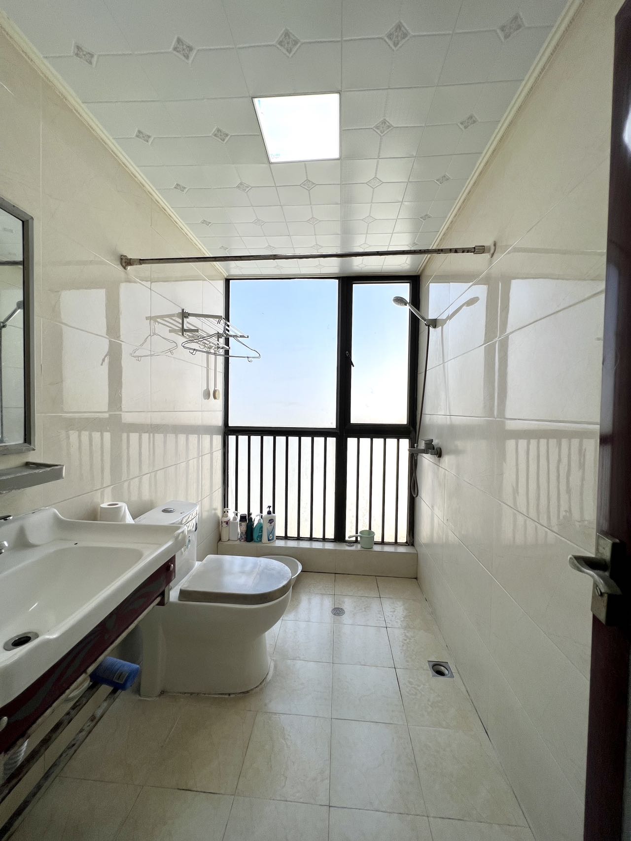 阳光三号苑 2室2厅1卫 109.0万 阳光三号苑 2室2厅1卫 109.0万客厅