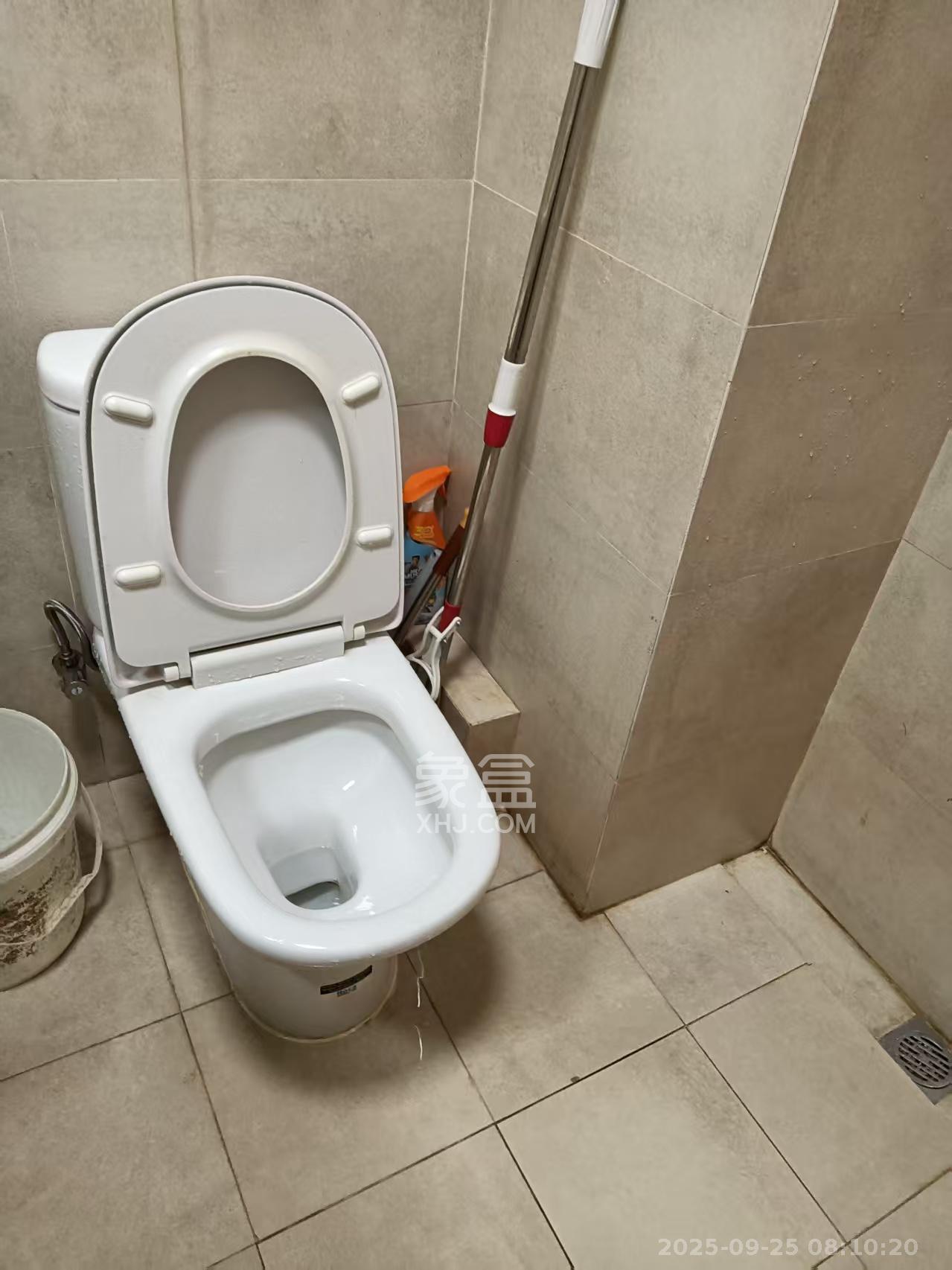 兰亭湾畔 1室1厅1卫 1000.0元/月 兰亭湾畔 1室1厅1卫 1000.0元/月室内图