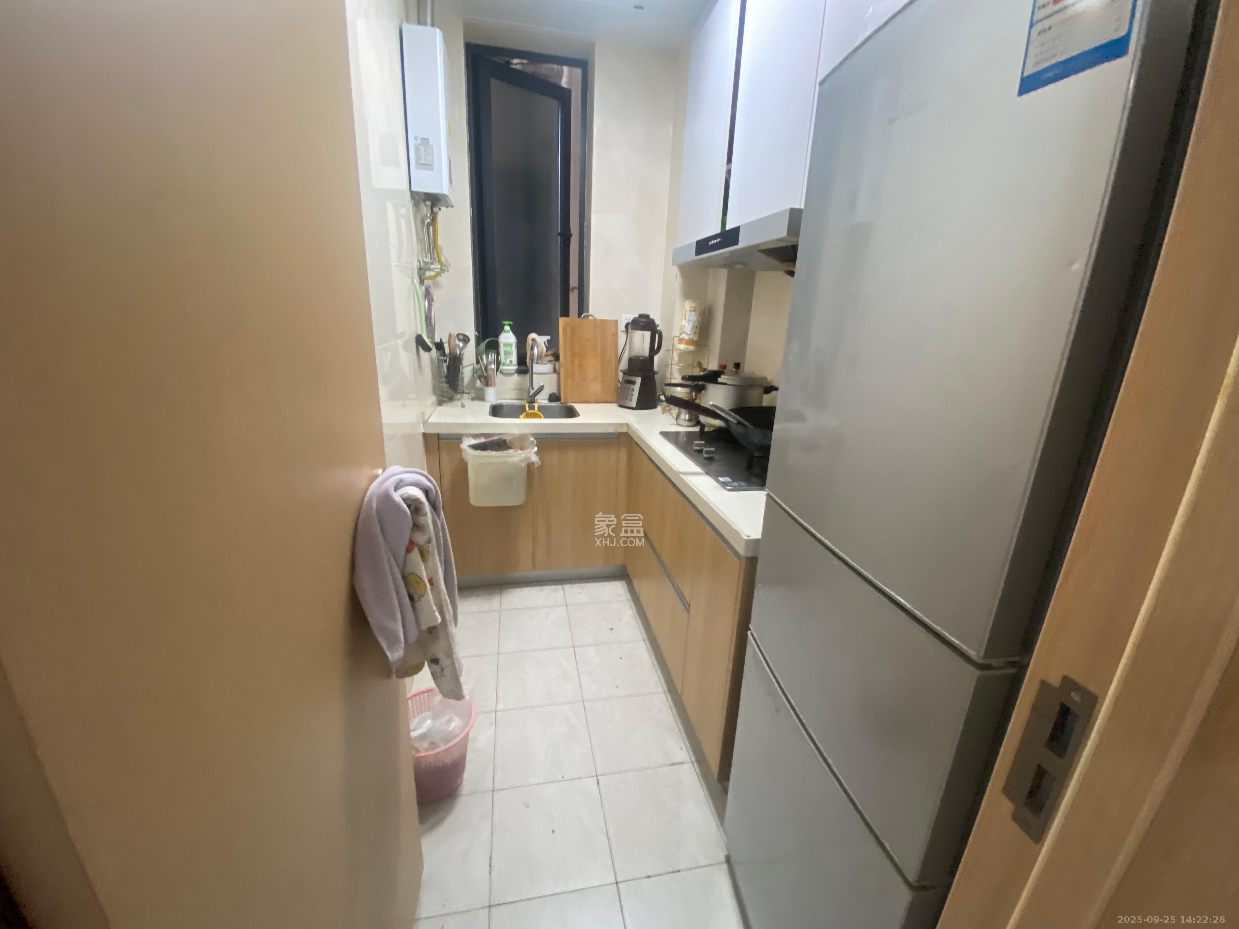 启迪协信中心 2室2厅1卫 2500.0元/月 启迪协信中心 2室2厅1卫 2500.0元/月室内图