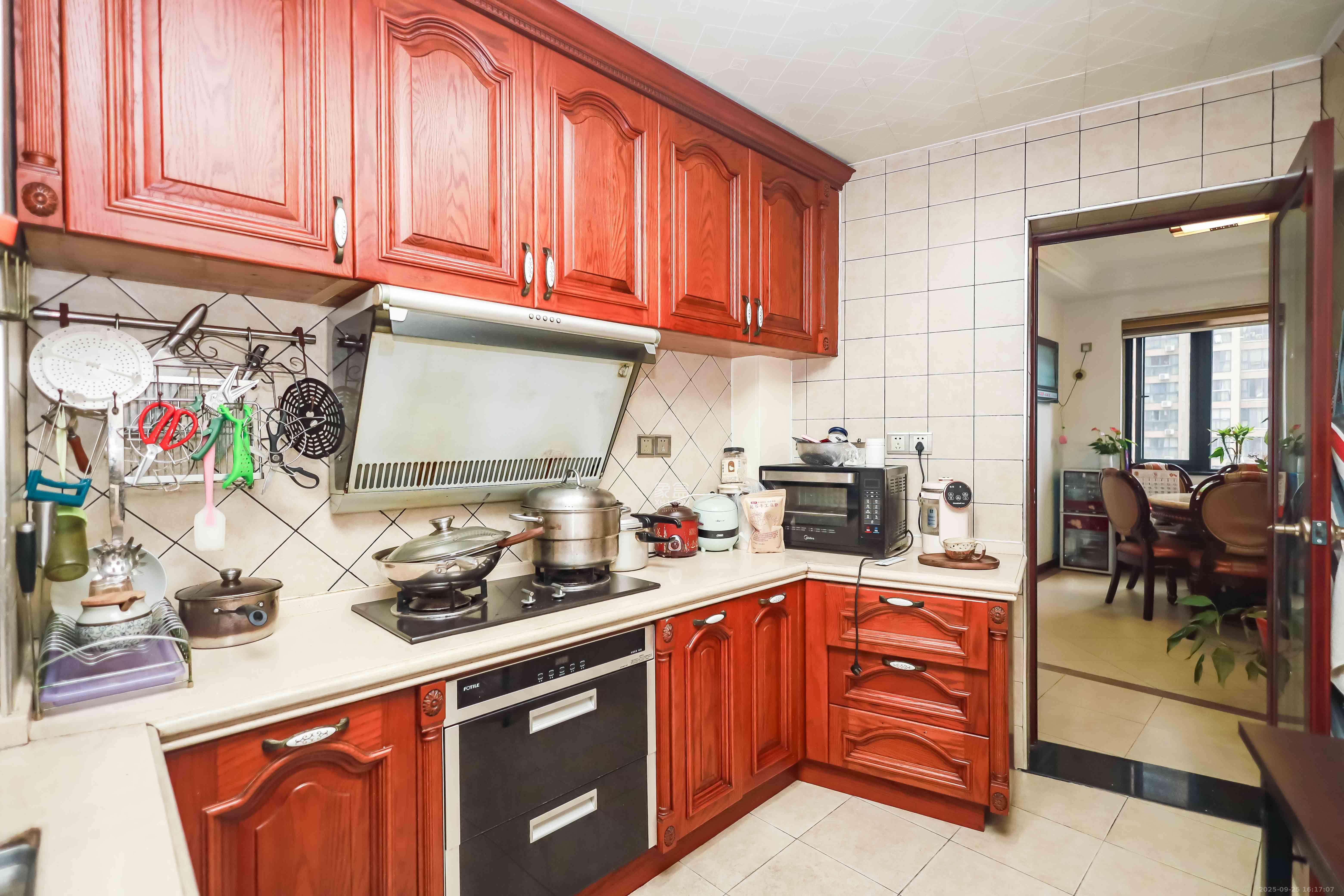 北京御园一二期（国泰嘉园）  4室2厅2卫    162.0万厨房