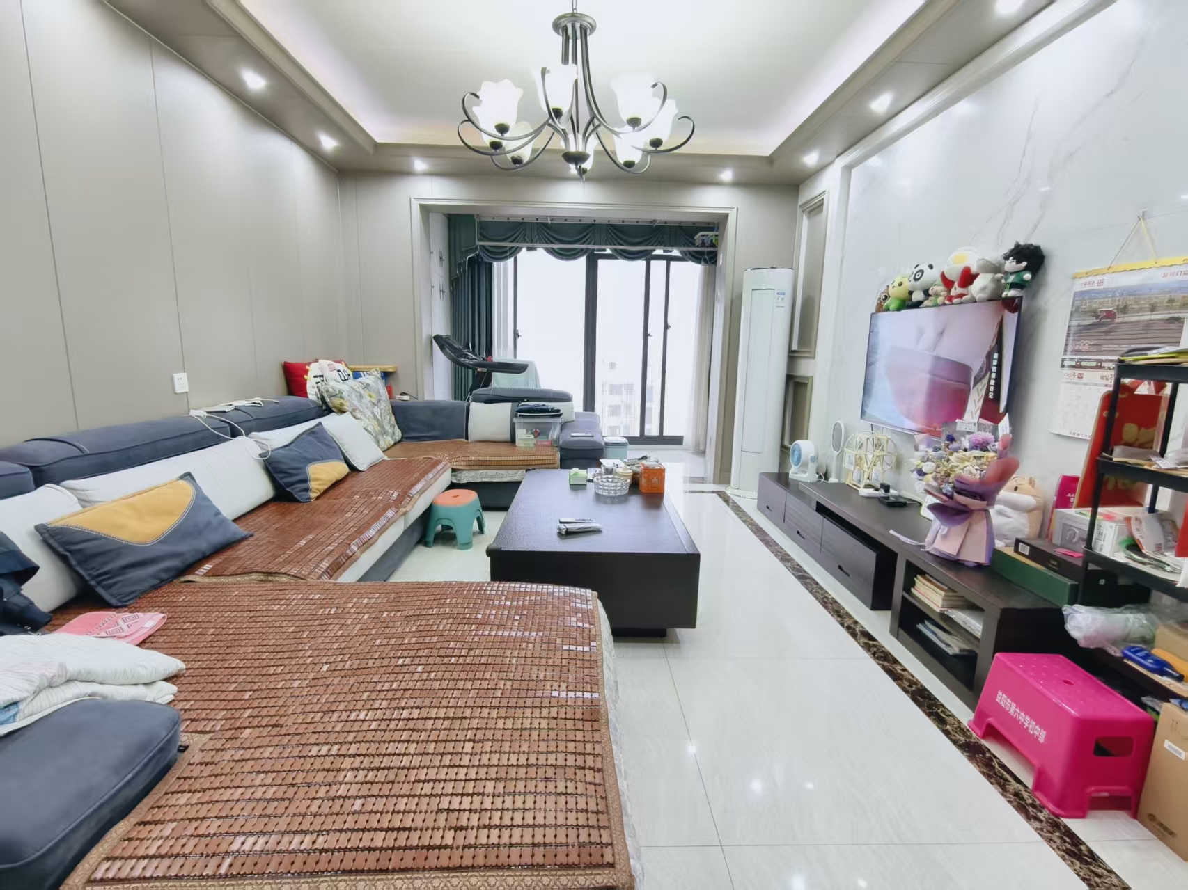 大汉资江城 3室2厅1卫 1600.0元/月 大汉资江城 3室2厅1卫 1600.0元/月室内图