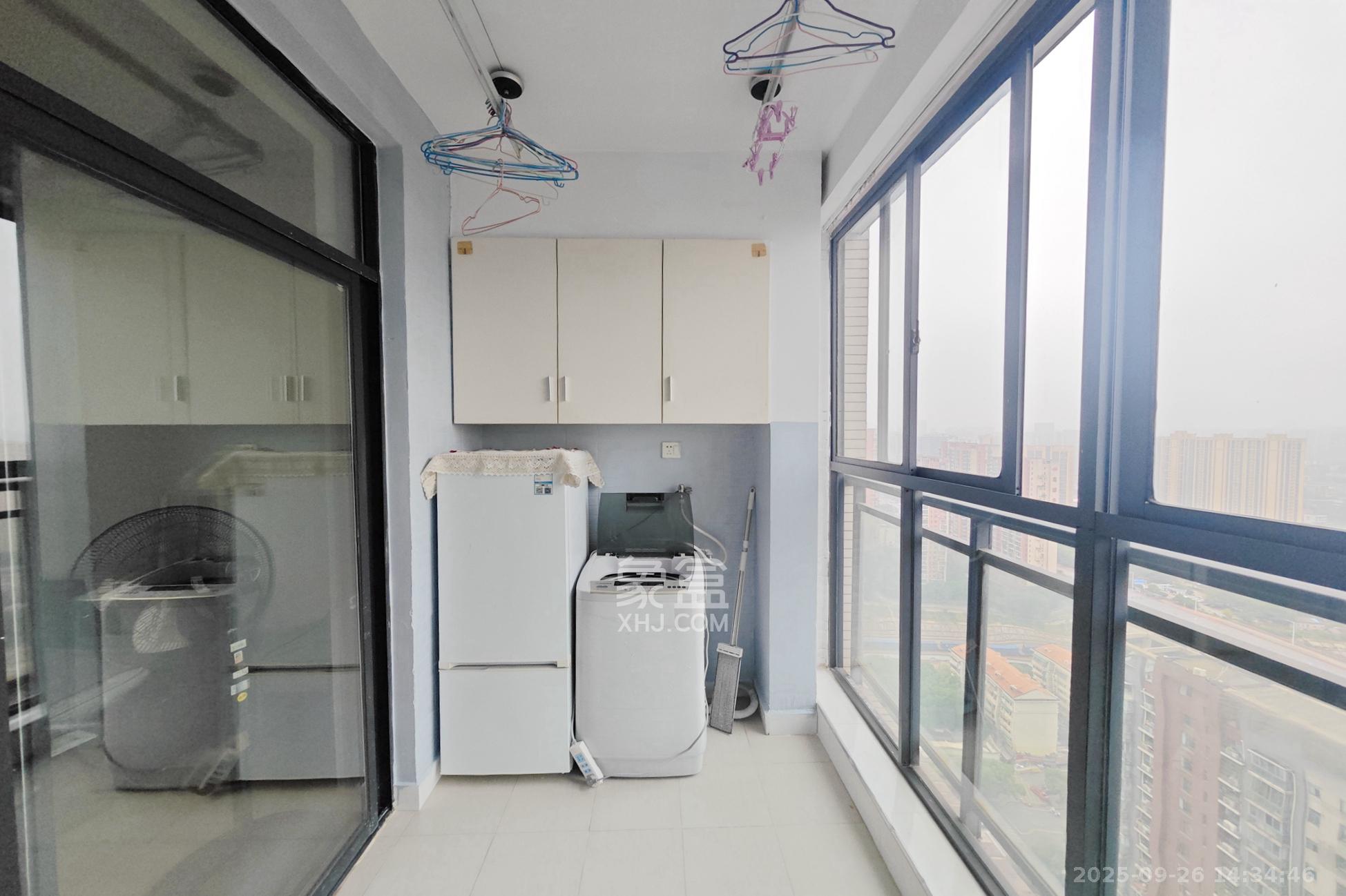 中江佳境天成 1室1厅1卫 22.5万 中江佳境天成 1室1厅1卫 22.5万阳台