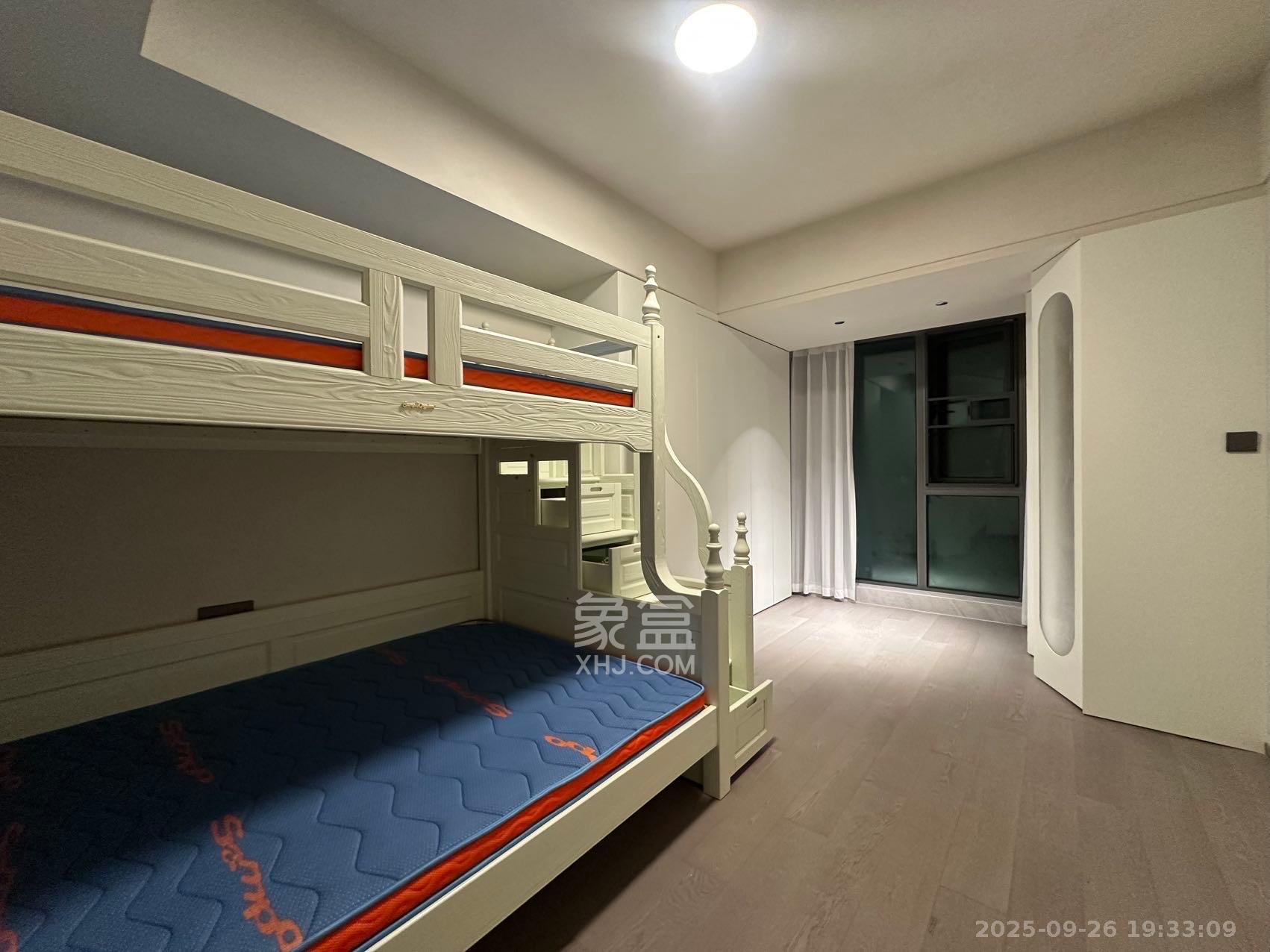 招商蛇口滨江境 4室2厅3卫 13000.0元/月 招商蛇口滨江境 4室2厅3卫 13000.0元/月室内图