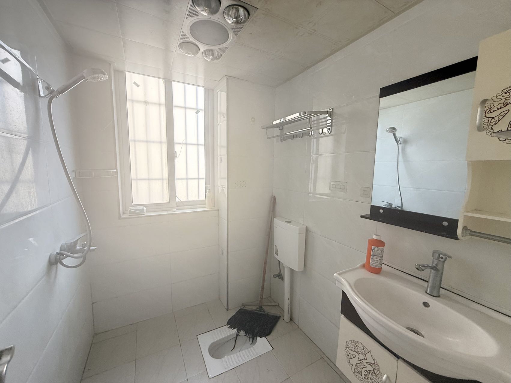 星城新宇莲景苑 1室2厅1卫 1800.00元/月 星城新宇莲景苑 1室2厅1卫 1800.00元/月户型图