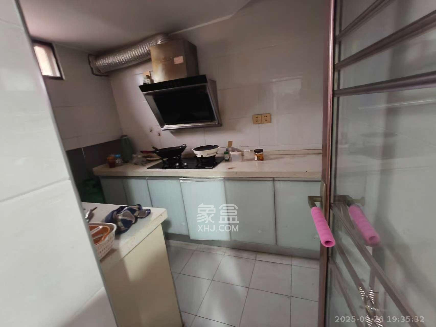 高桥社区高福星小区 2室1厅1卫 1500.0元/月 高桥社区高福星小区 2室1厅1卫 1500.0元/月室内图