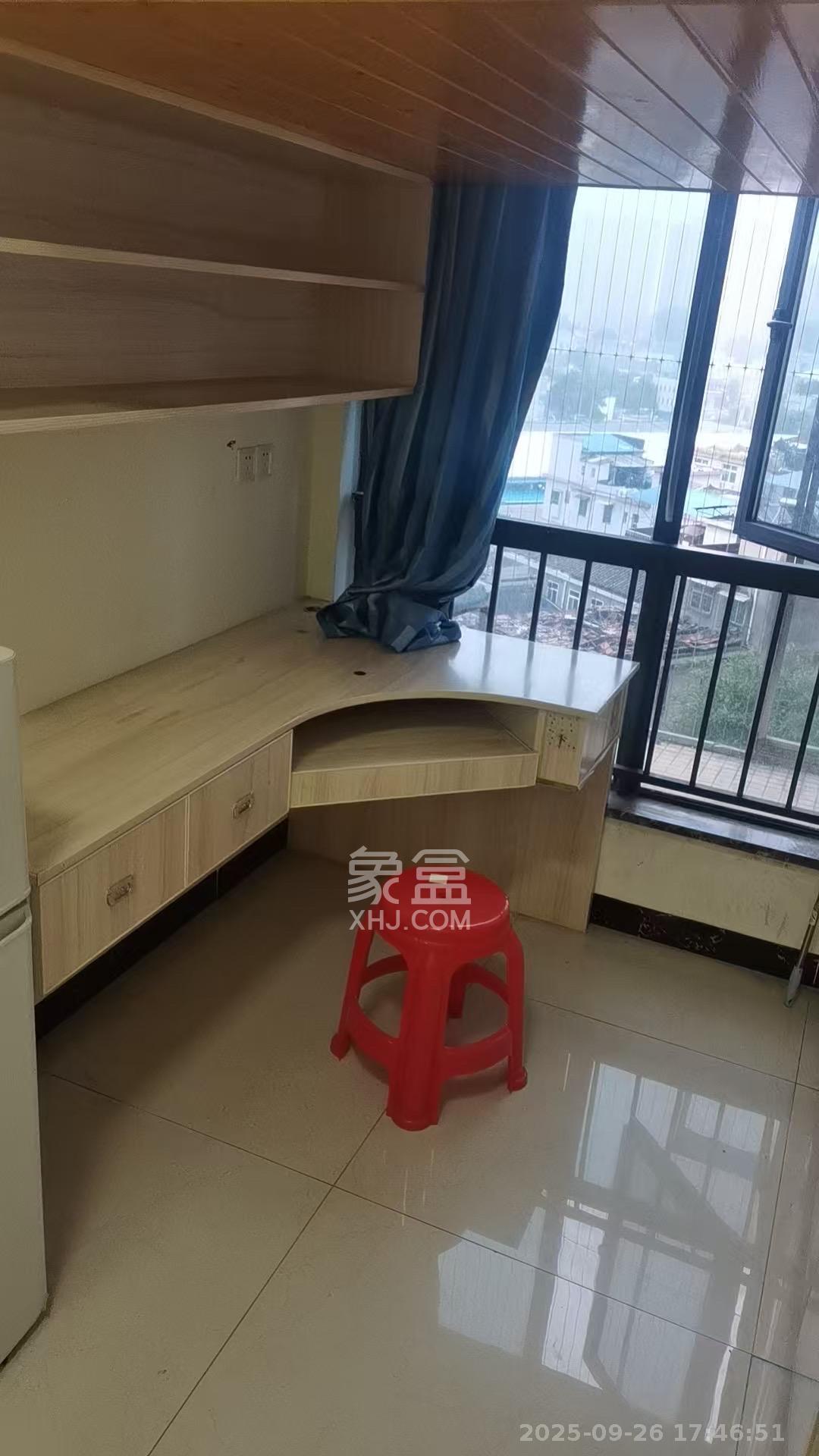 叠彩兰亭  1室1厅1卫    1200.0元/月室内图