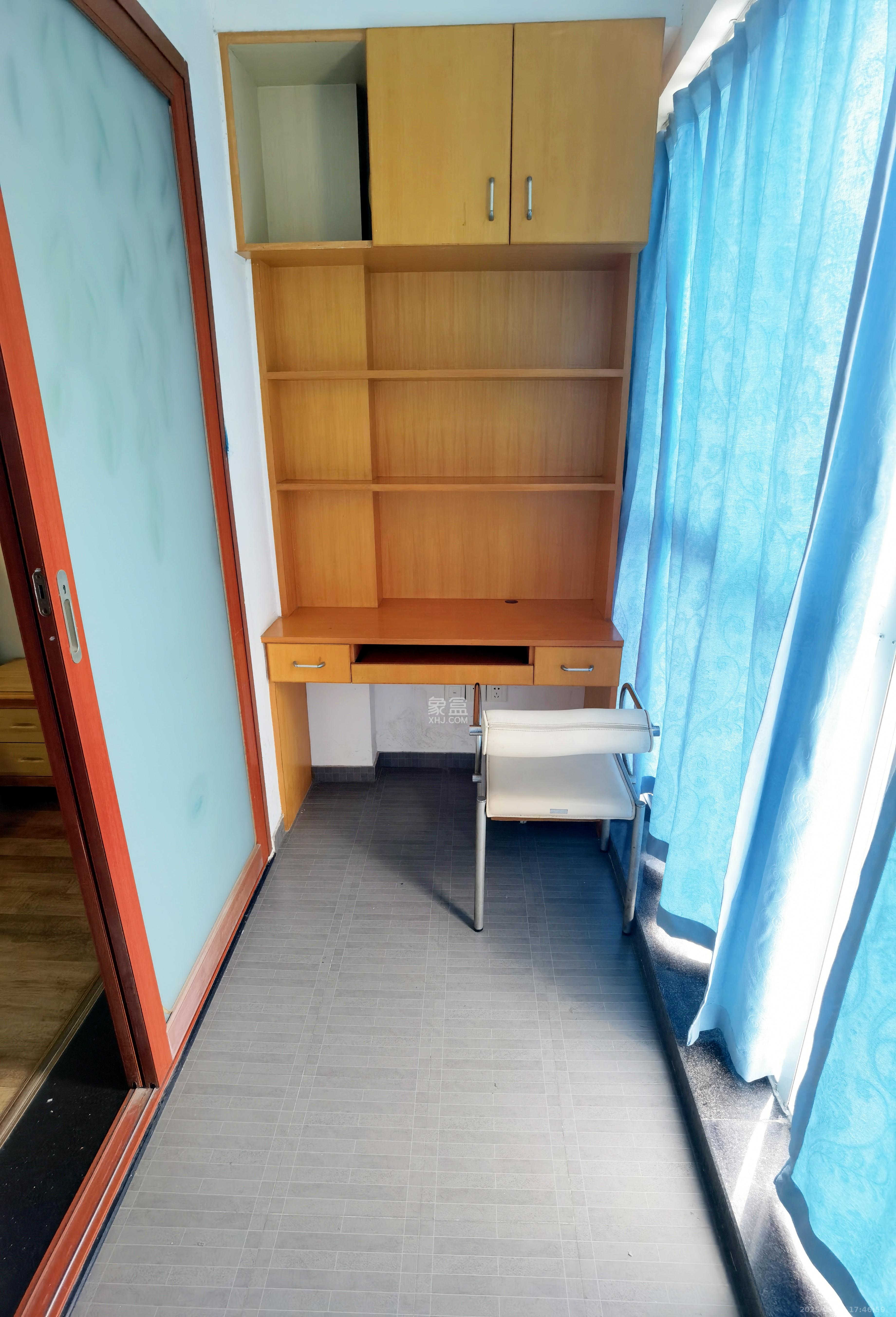 枫林美景  2室2厅1卫   2000.00元/月室内图