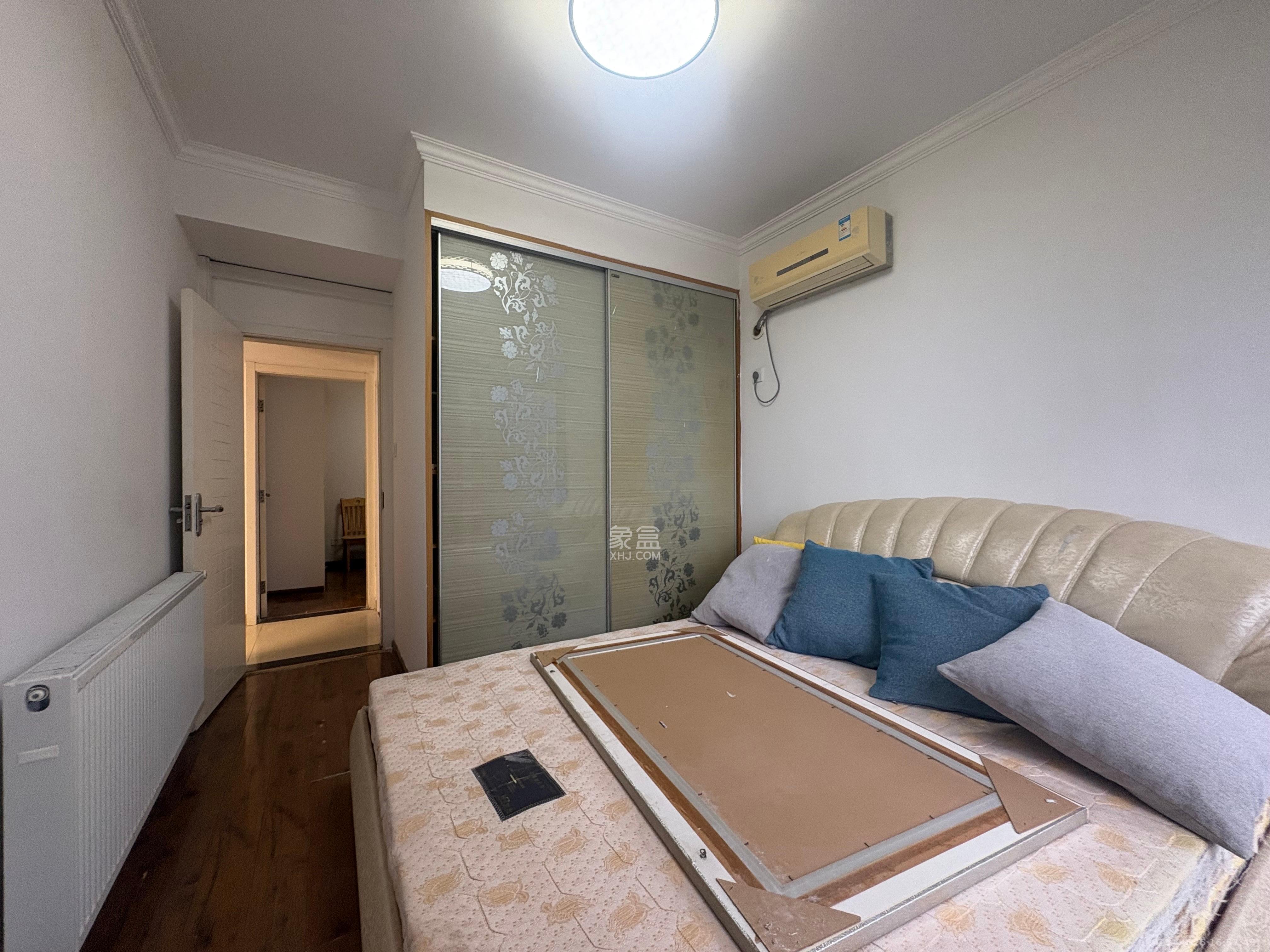 筑梦佳园  3室2厅1卫    1800.0元/月室内图