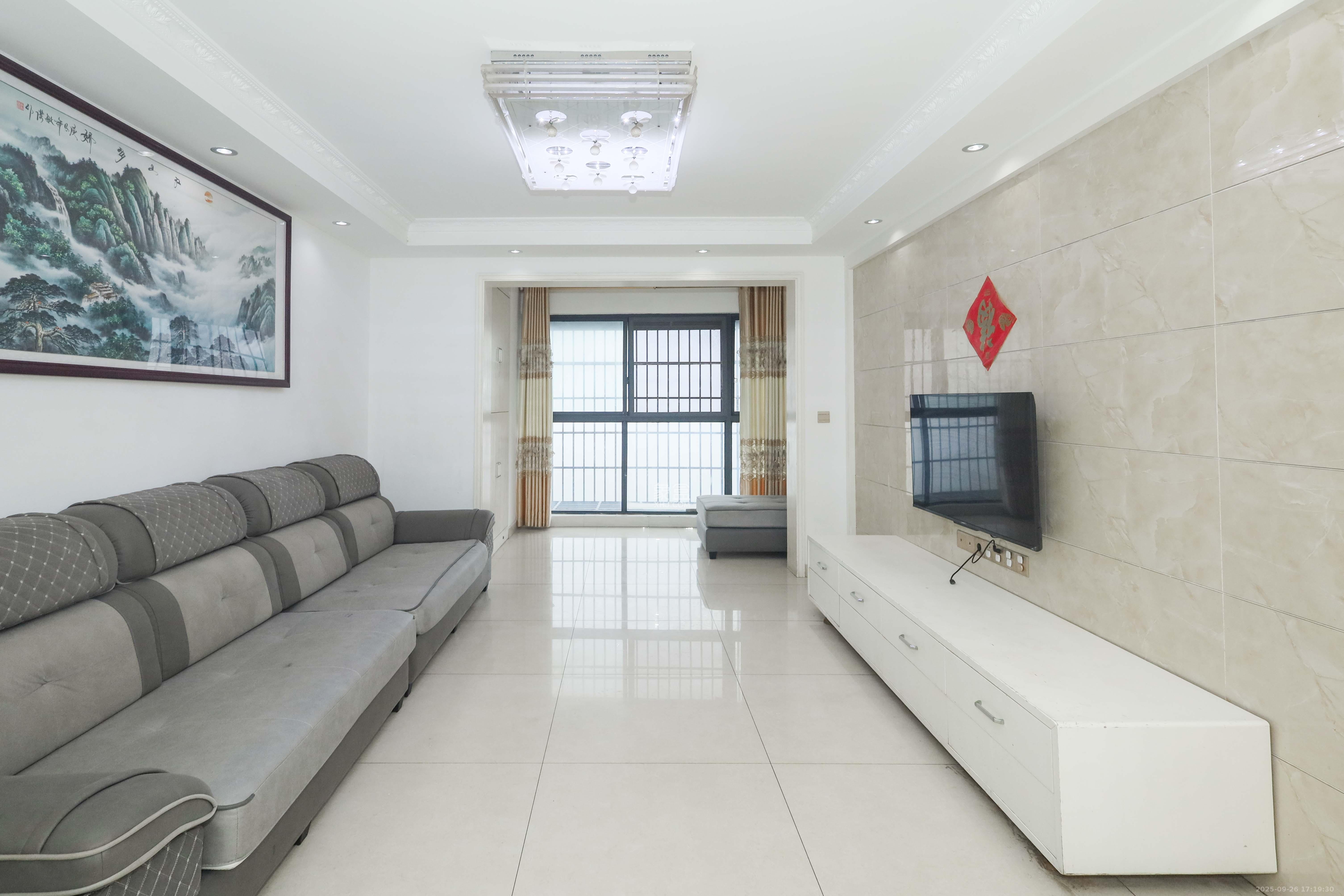 保利麓谷林语C区  3室2厅1卫    90.0万 保利麓谷林语C区  3室2厅1卫    90.0万