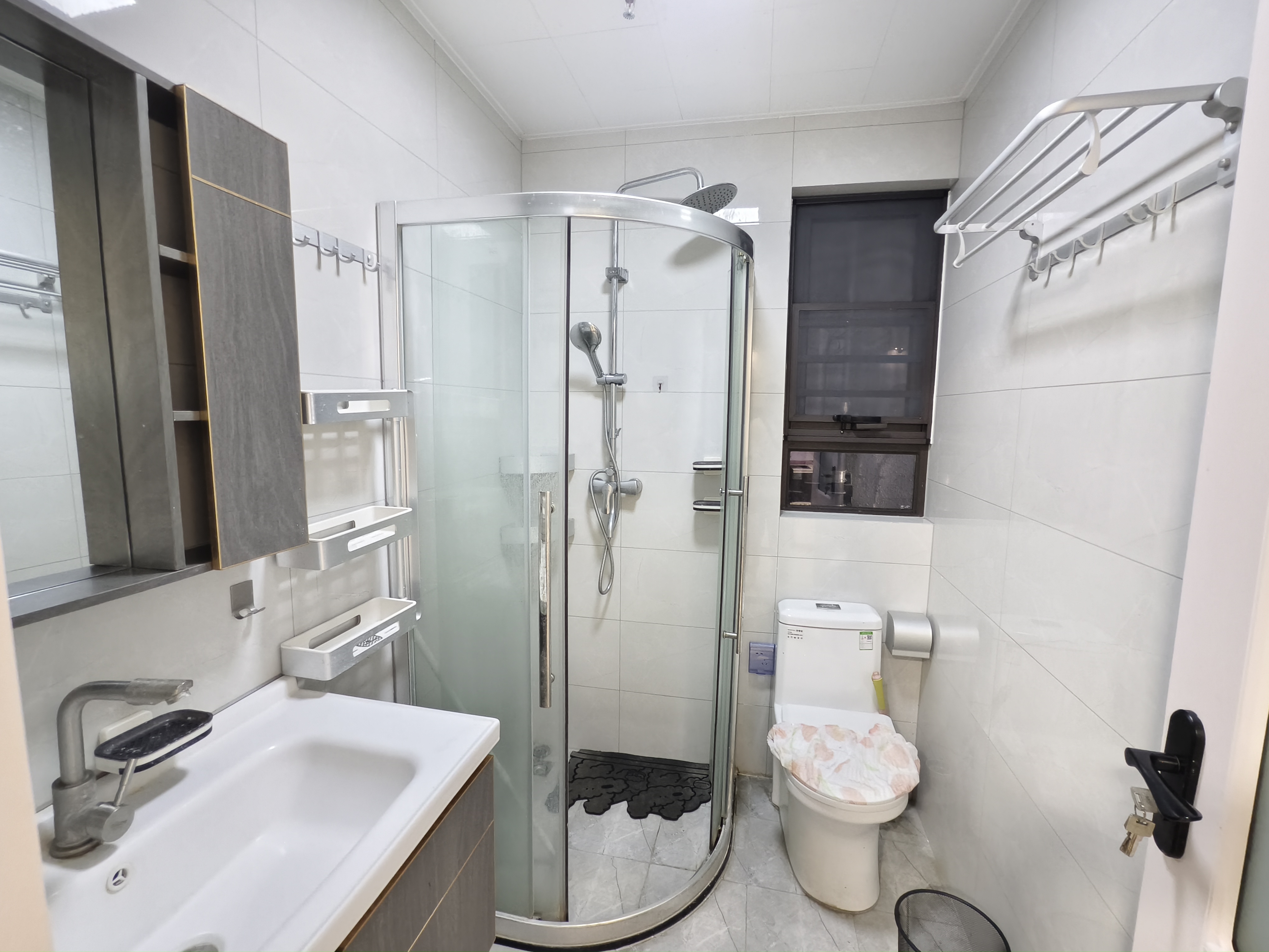 华润中心  2室2厅1卫    4000.0元/月室内图