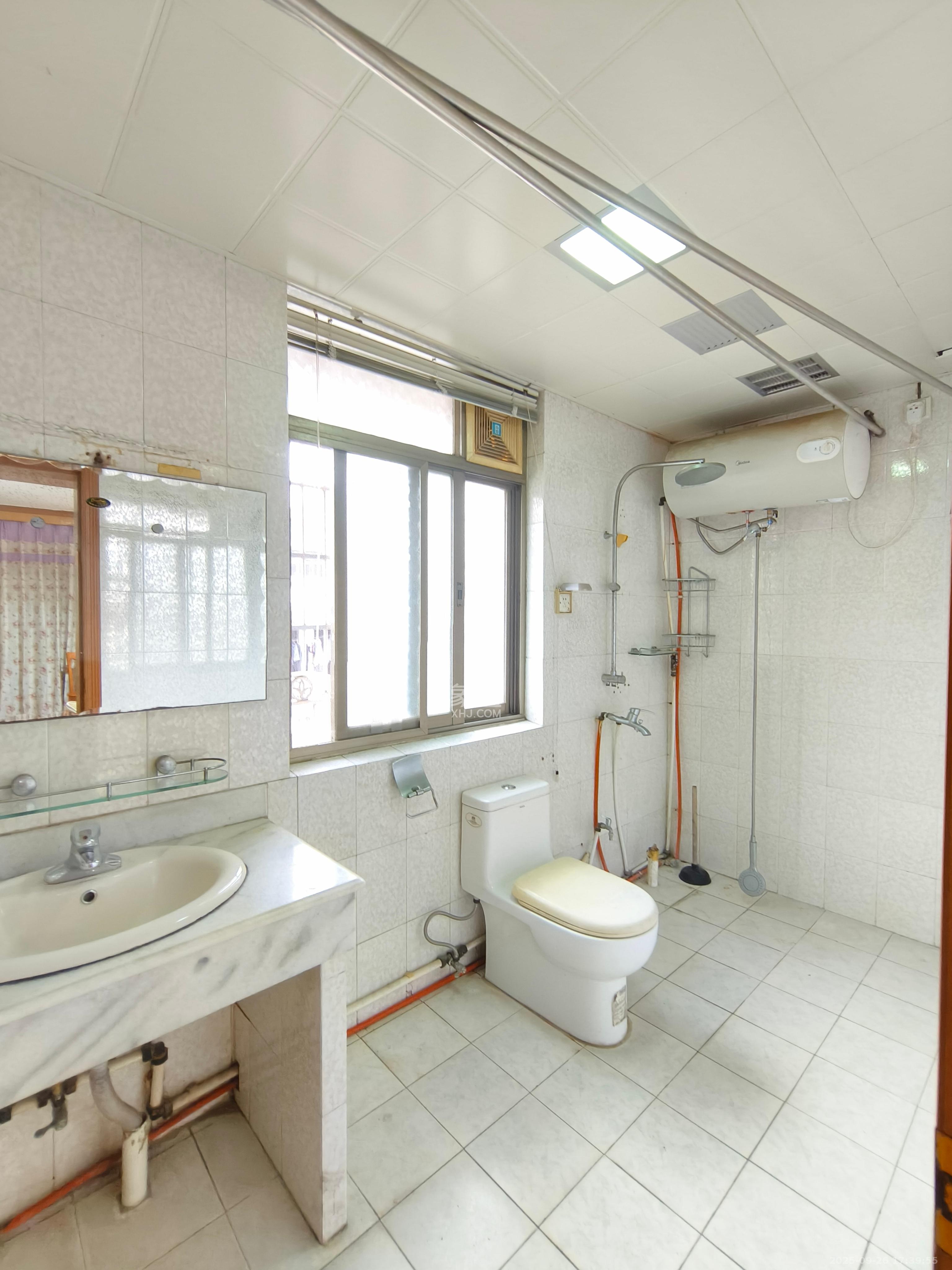 佘家塘、富雅里散盘 3室2厅2卫 2600.0元/月 佘家塘、富雅里散盘 3室2厅2卫 2600.0元/月室内图