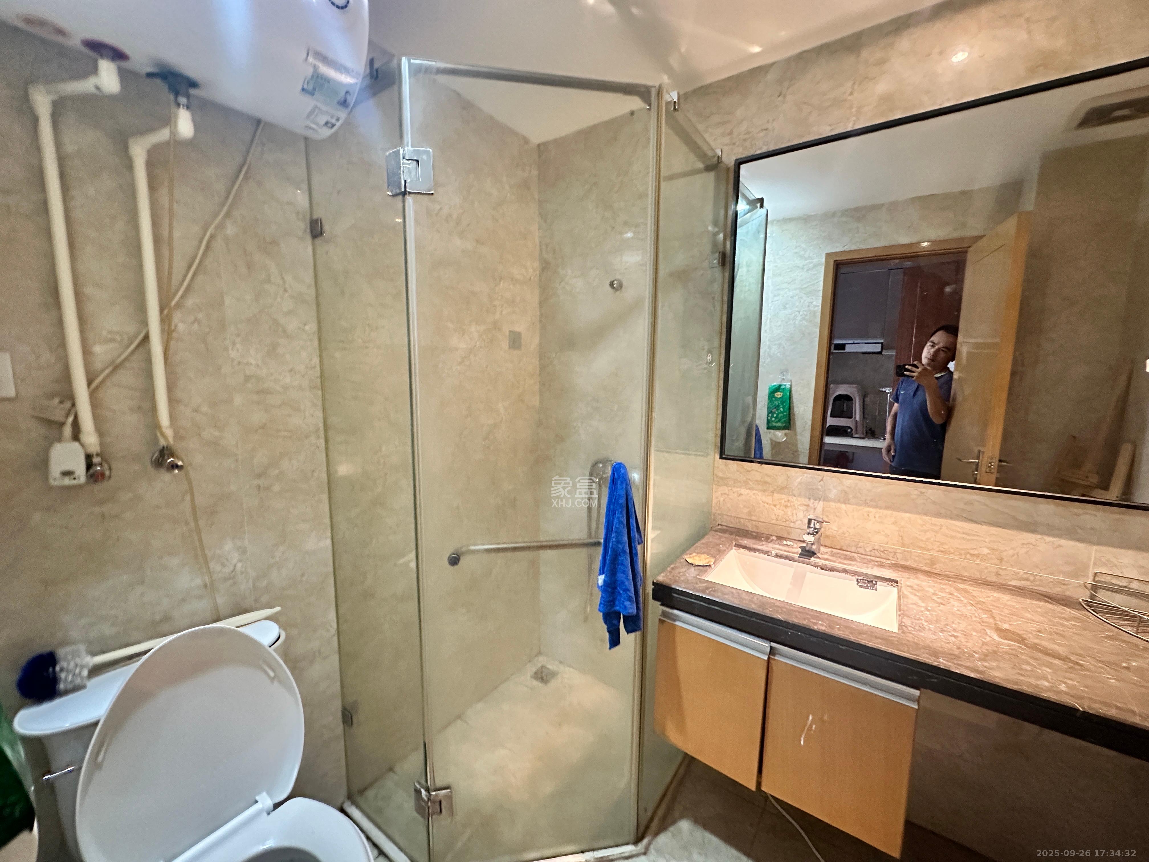 德思勤城市广场(宝格丽公寓) 1室1厅1卫 2000.0元/月 德思勤城市广场(宝格丽公寓) 1室1厅1卫 2000.0元/月室内图