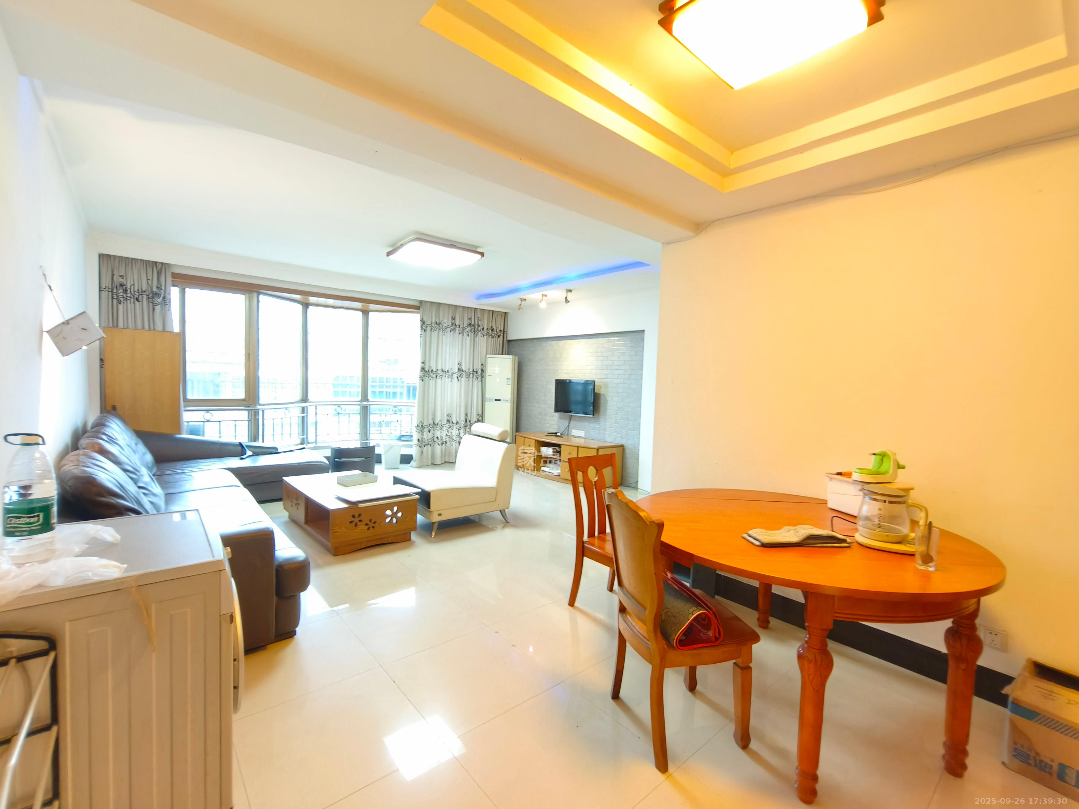 佘家塘、富雅里散盘 3室2厅2卫 2600.0元/月 佘家塘、富雅里散盘 3室2厅2卫 2600.0元/月室内图