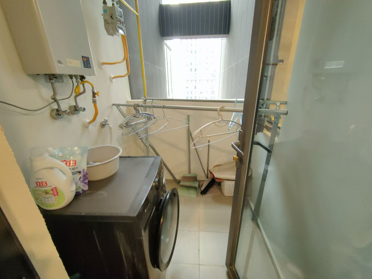 华润中心三期 3室2厅2卫 5000.0元/月 华润中心三期 3室2厅2卫 5000.0元/月室内图