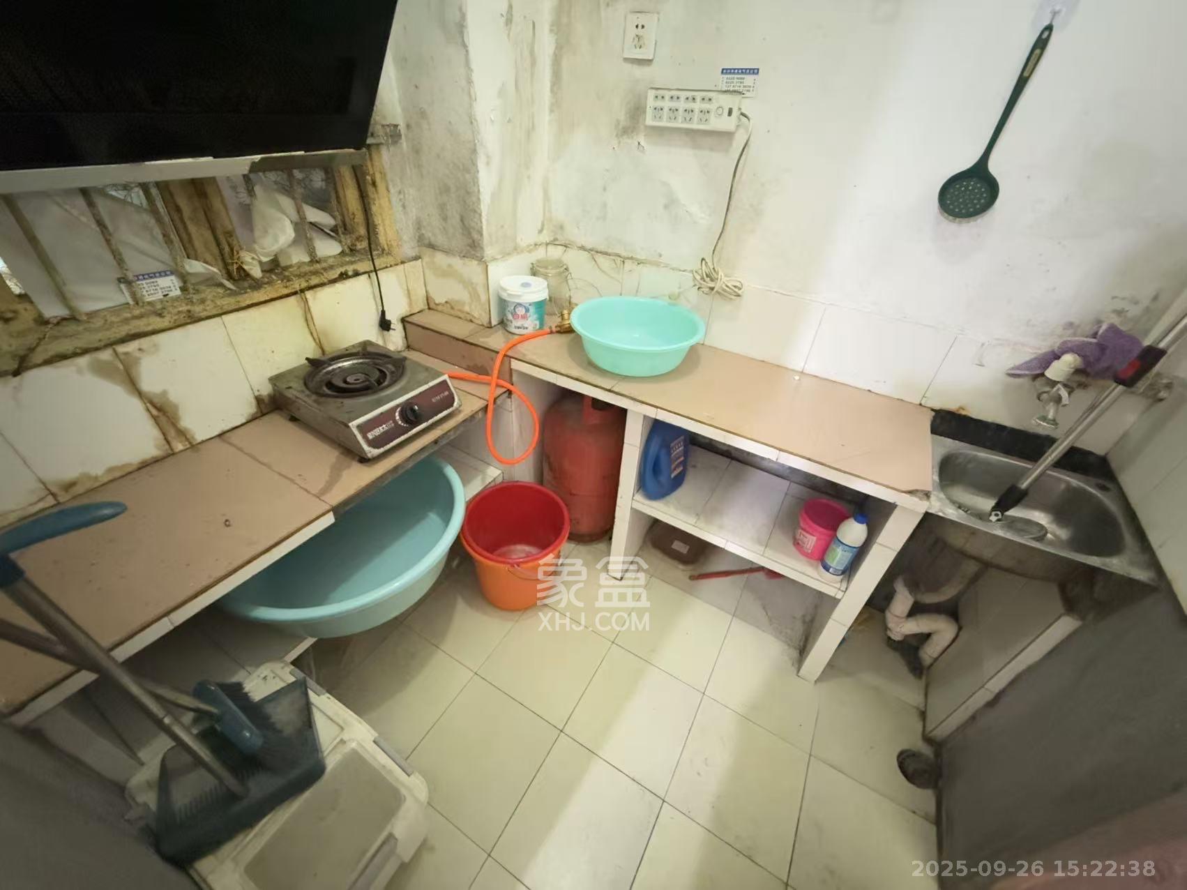 吉景小区 2室1厅1卫 1500.0元/月 吉景小区 2室1厅1卫 1500.0元/月室内图