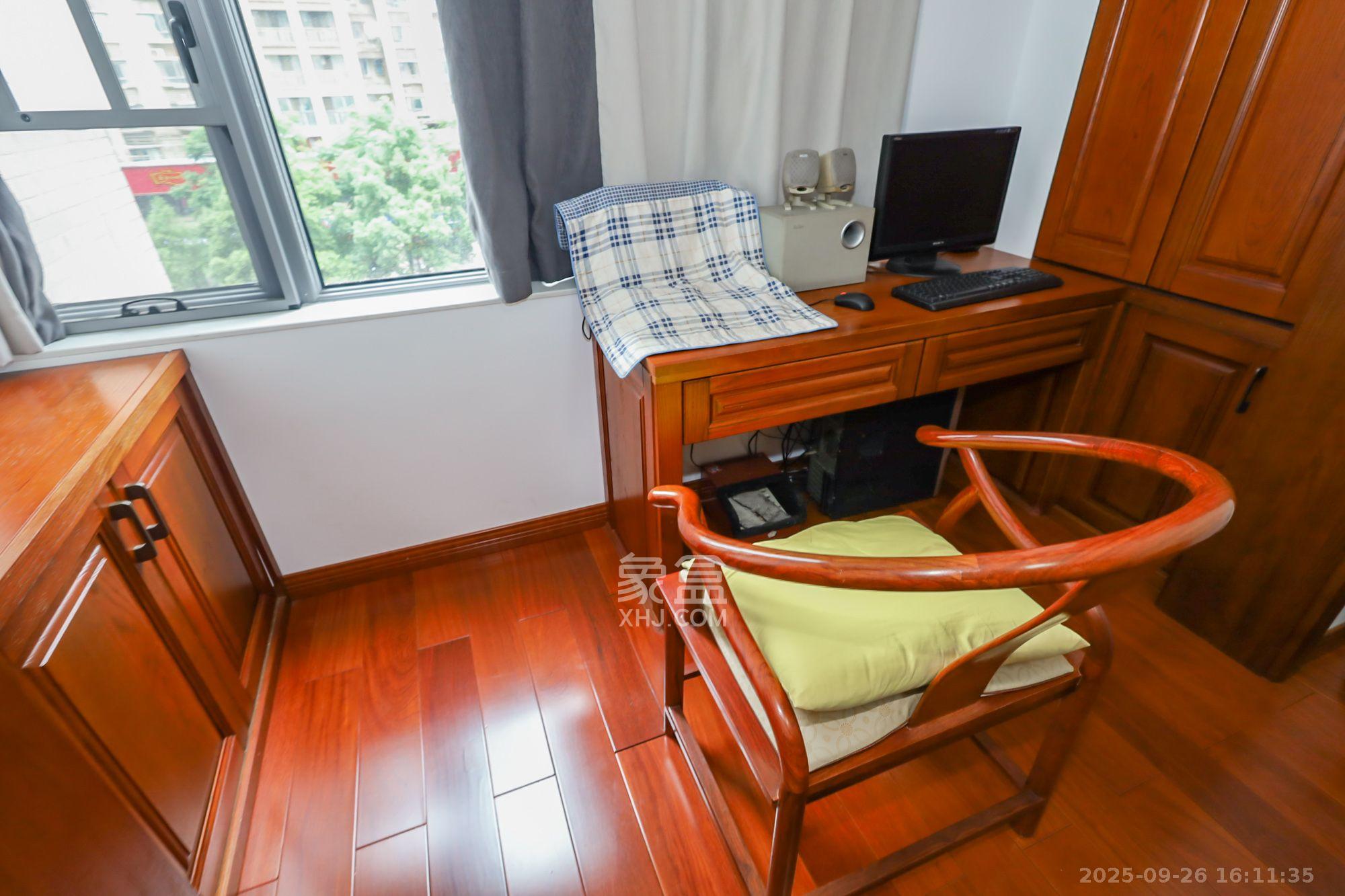 八方小区B区 3室2厅2卫 5800.0元/月 八方小区B区 3室2厅2卫 5800.0元/月室内图