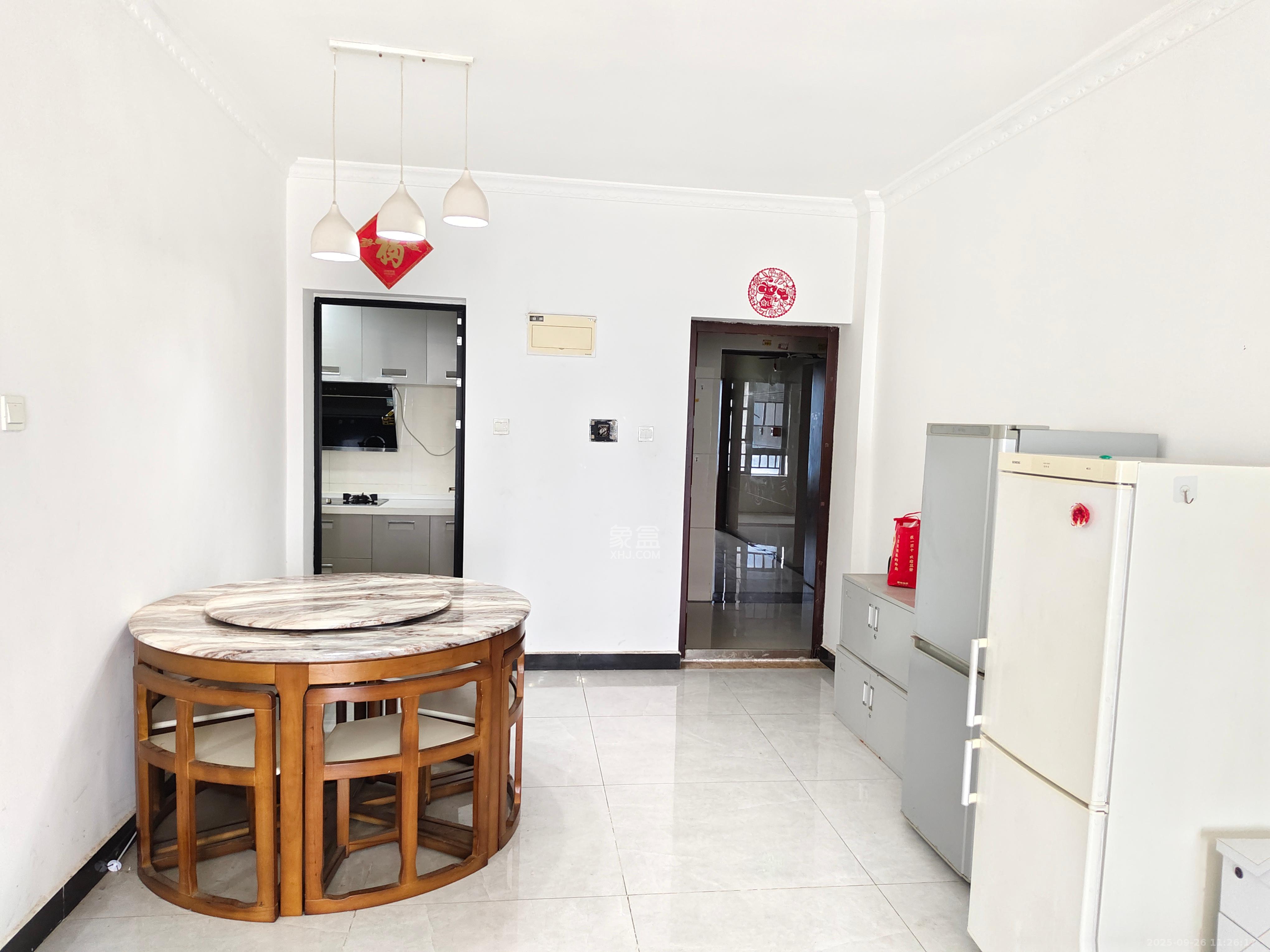 洋湖18克拉(旷远洋湖18克拉) 3室1厅1卫 2700.0元/月 洋湖18克拉(旷远洋湖18克拉) 3室1厅1卫 2700.0元/月室内图