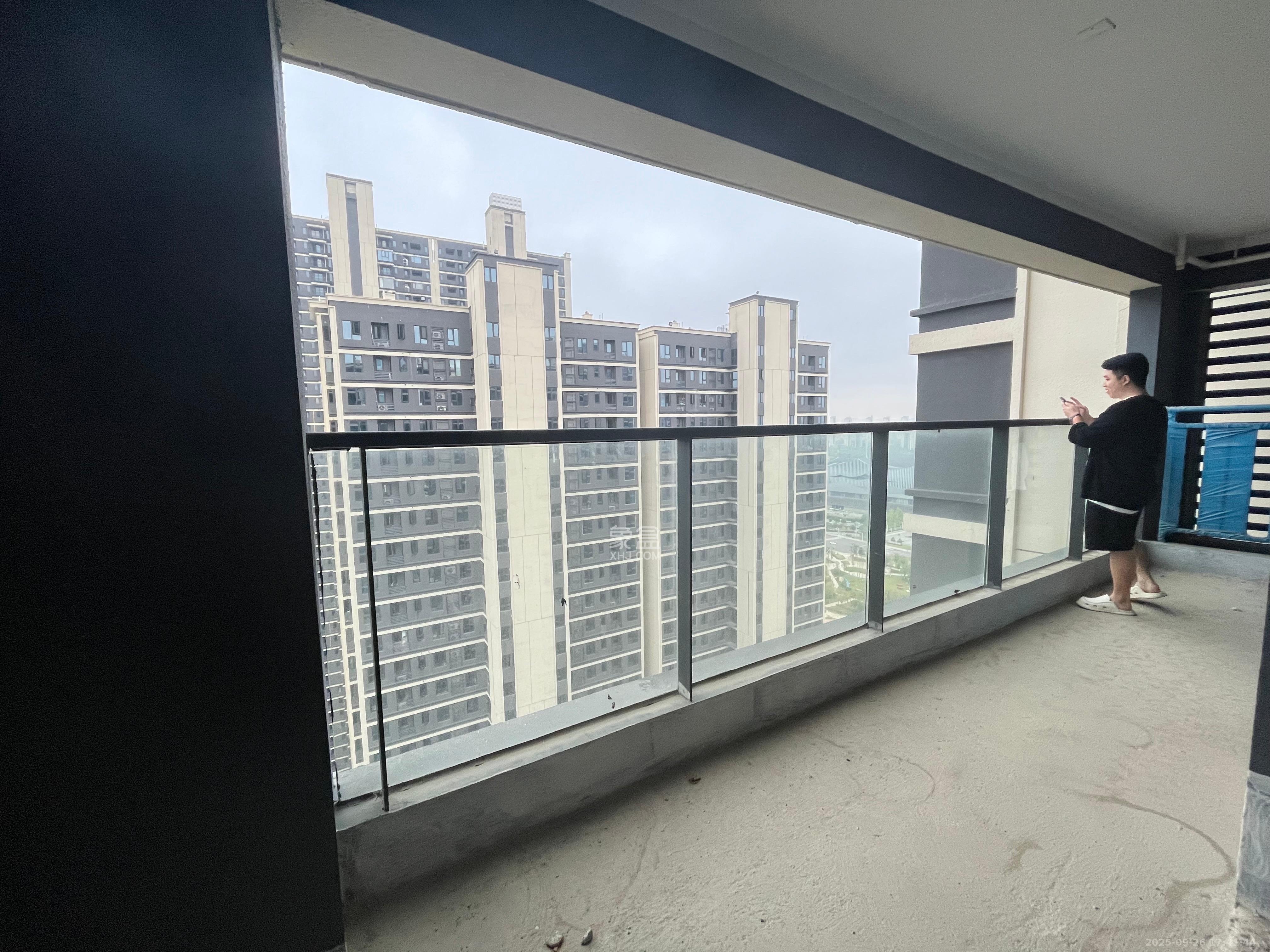 融创会展上东区  4室2厅2卫    900.0元/月室内图