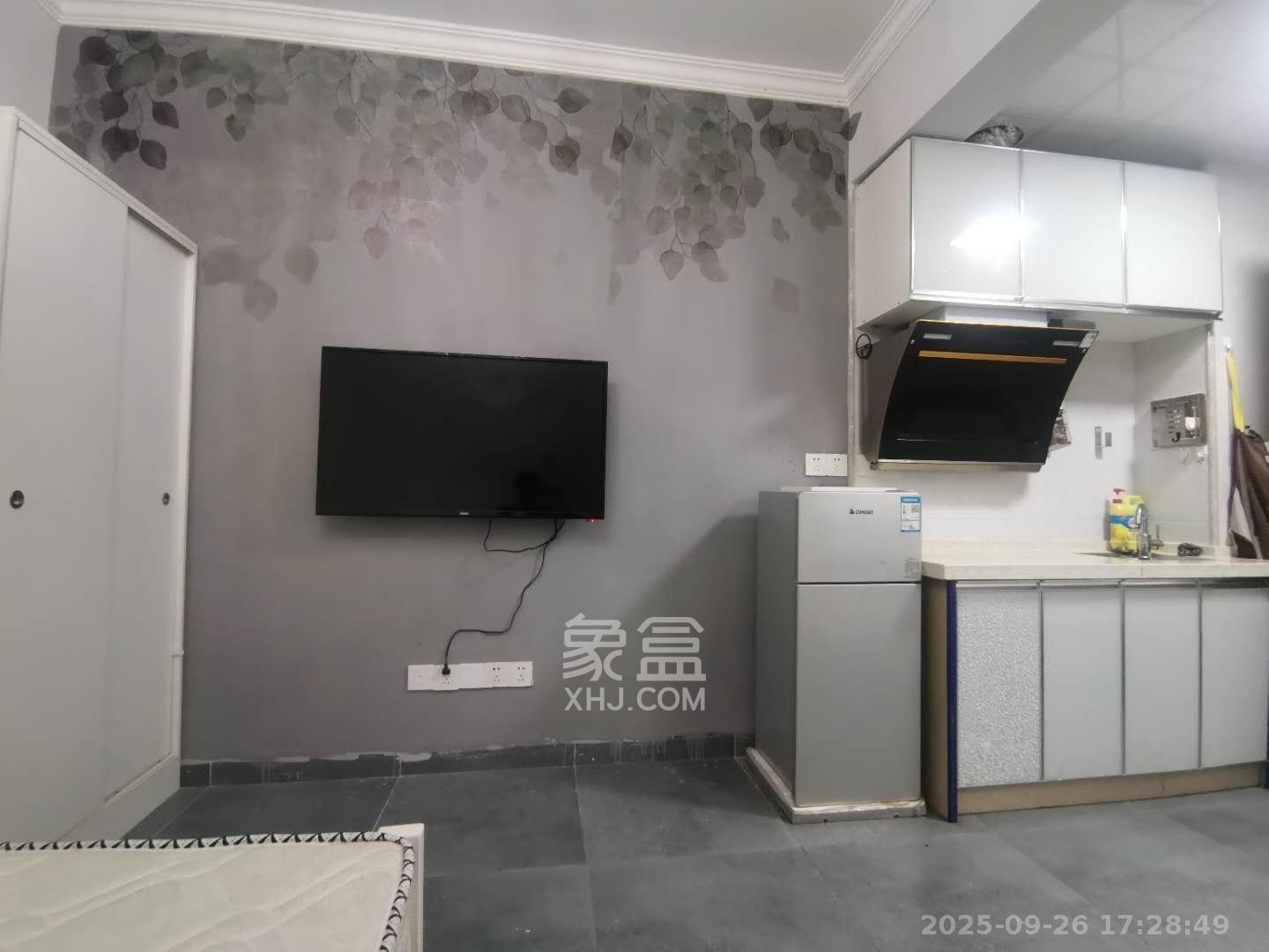 好莱城(弘德西街)  1室1厅1卫    1000.0元/月 好莱城(弘德西街)  1室1厅1卫    1000.0元/月室内图