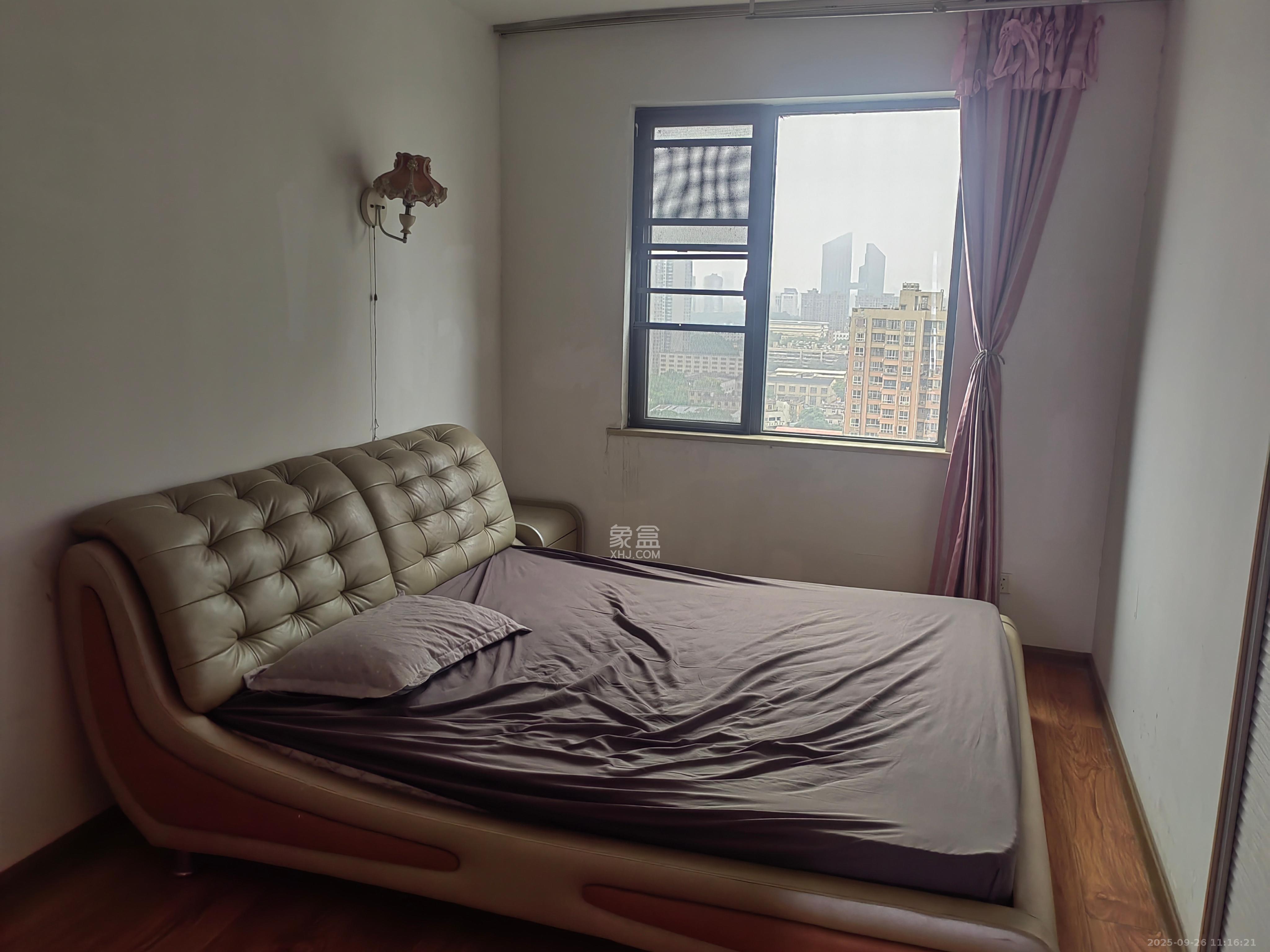 香雨一品  4室1厅1卫    2200.0元/月室内图