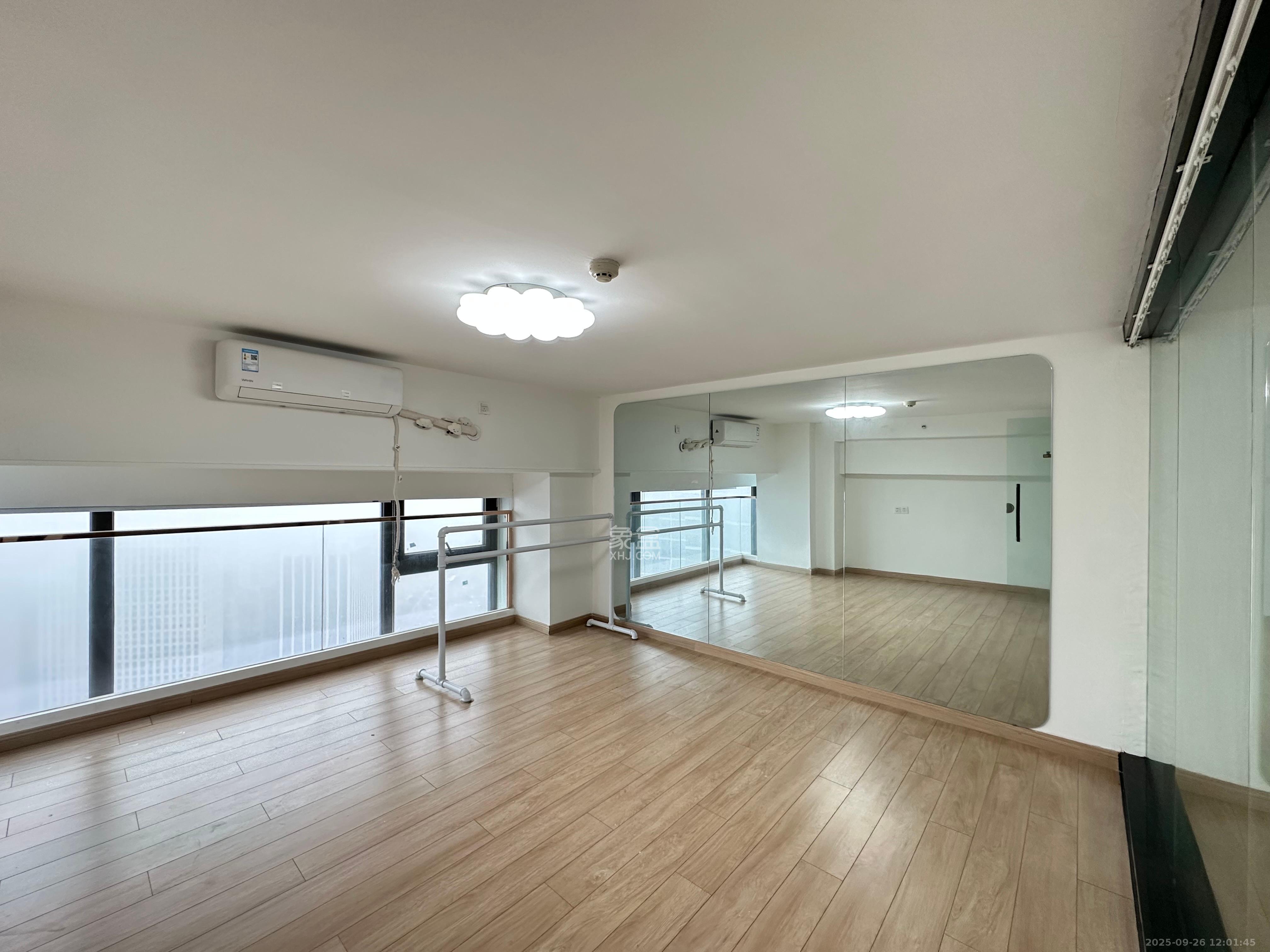 远洋外滩壹号 3室2厅1卫 5500.0元/月 远洋外滩壹号 3室2厅1卫 5500.0元/月室内图