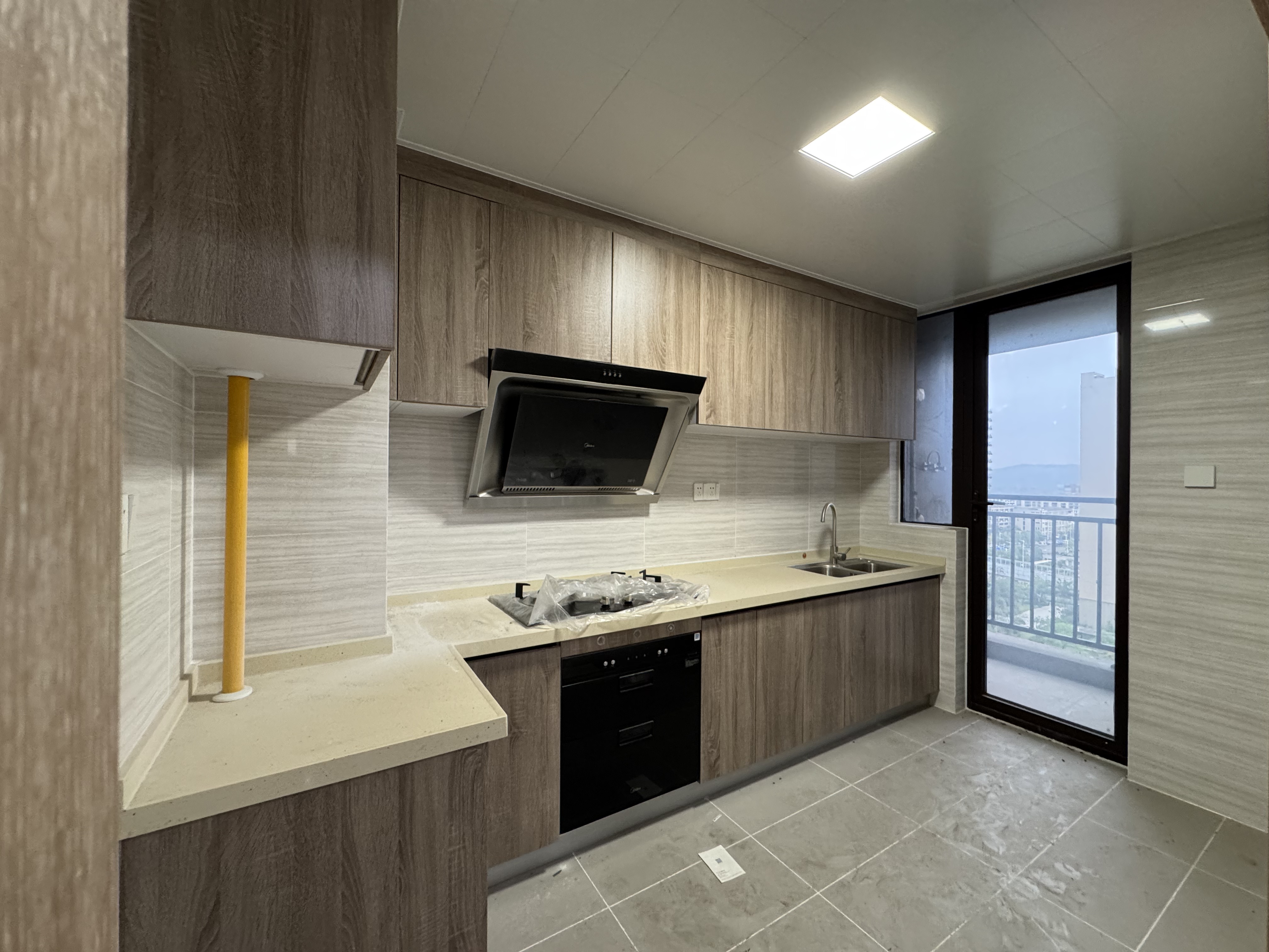 蓝溪谷  5室2厅2卫    80.0万室内图