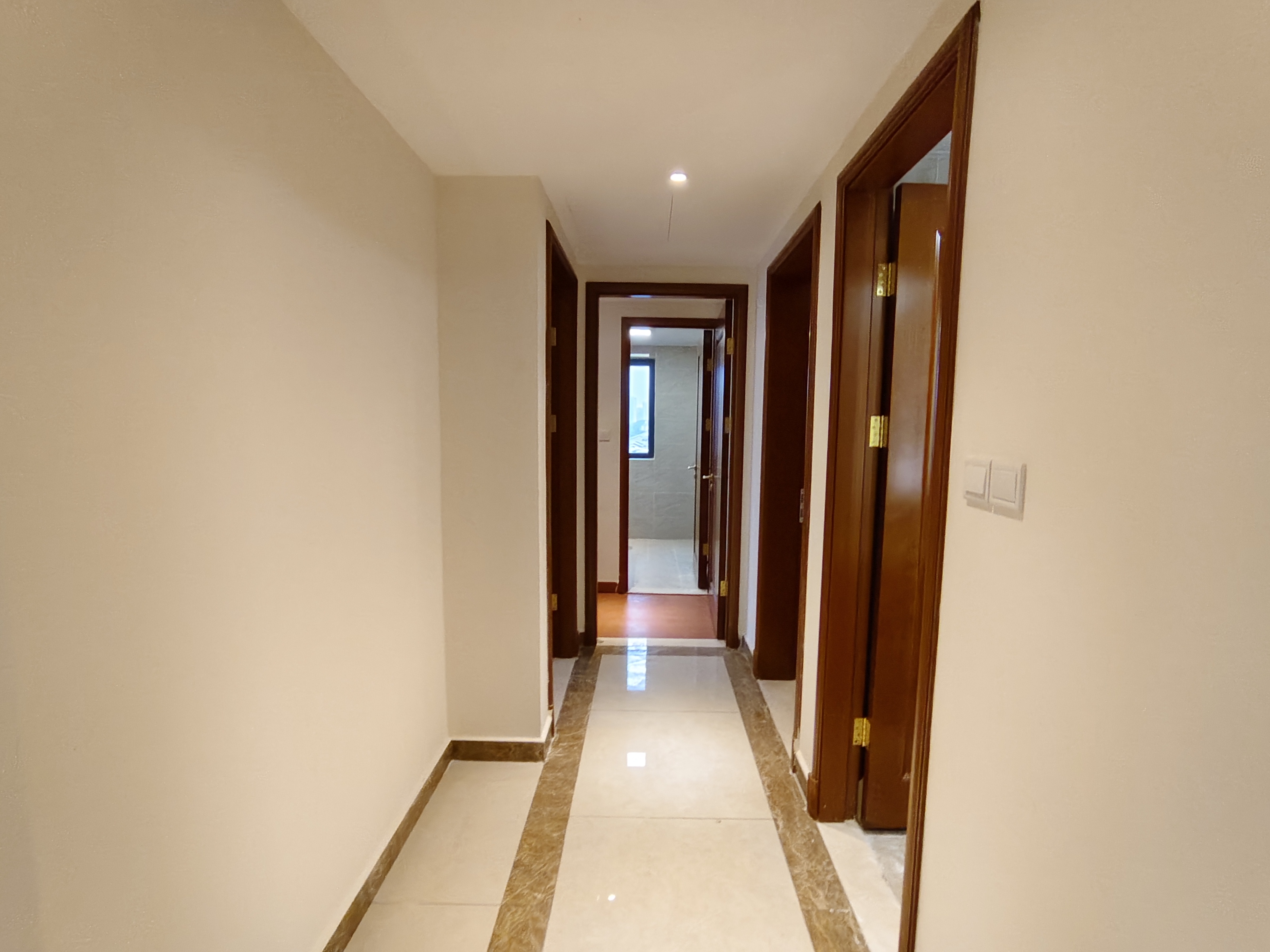 恒大华府 3室2厅2卫 98.8万 恒大华府 3室2厅2卫 98.8万室内图