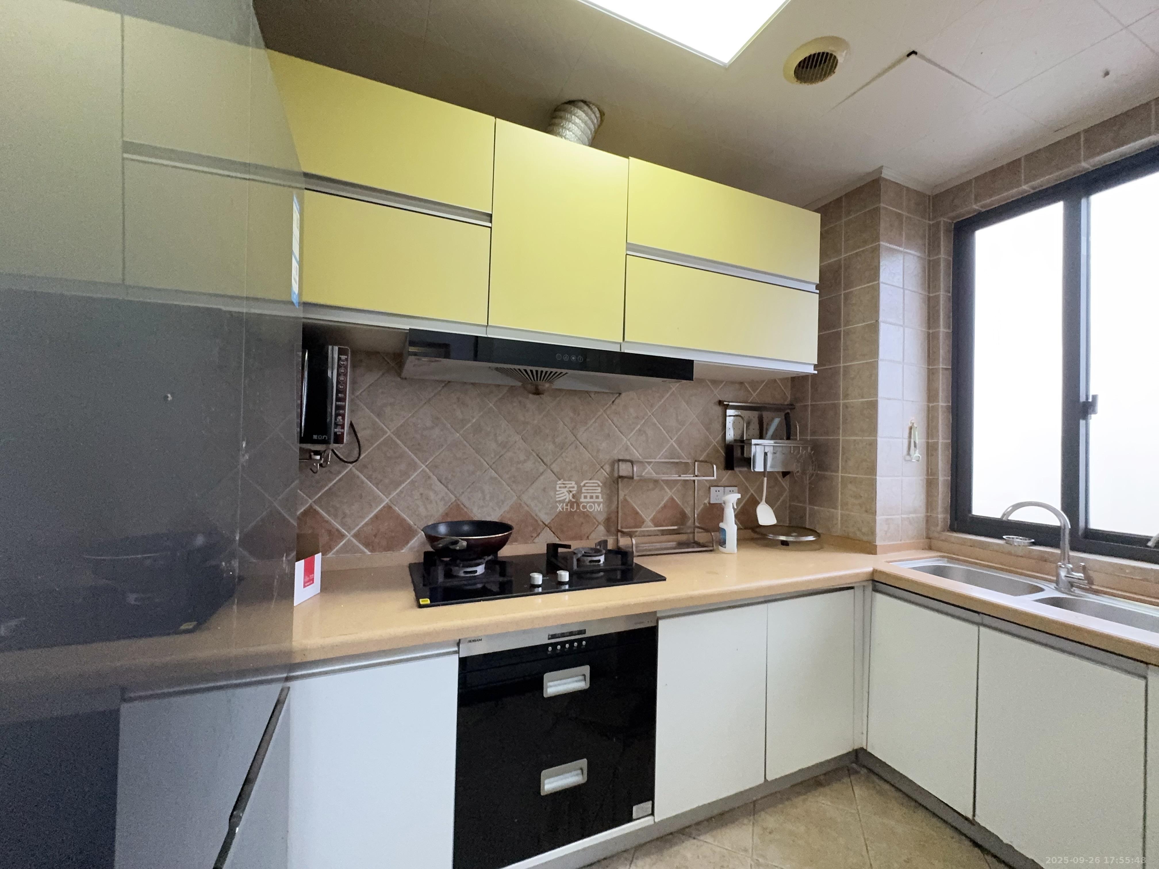 博林金谷  3室2厅1卫    3200.0元/月室内图