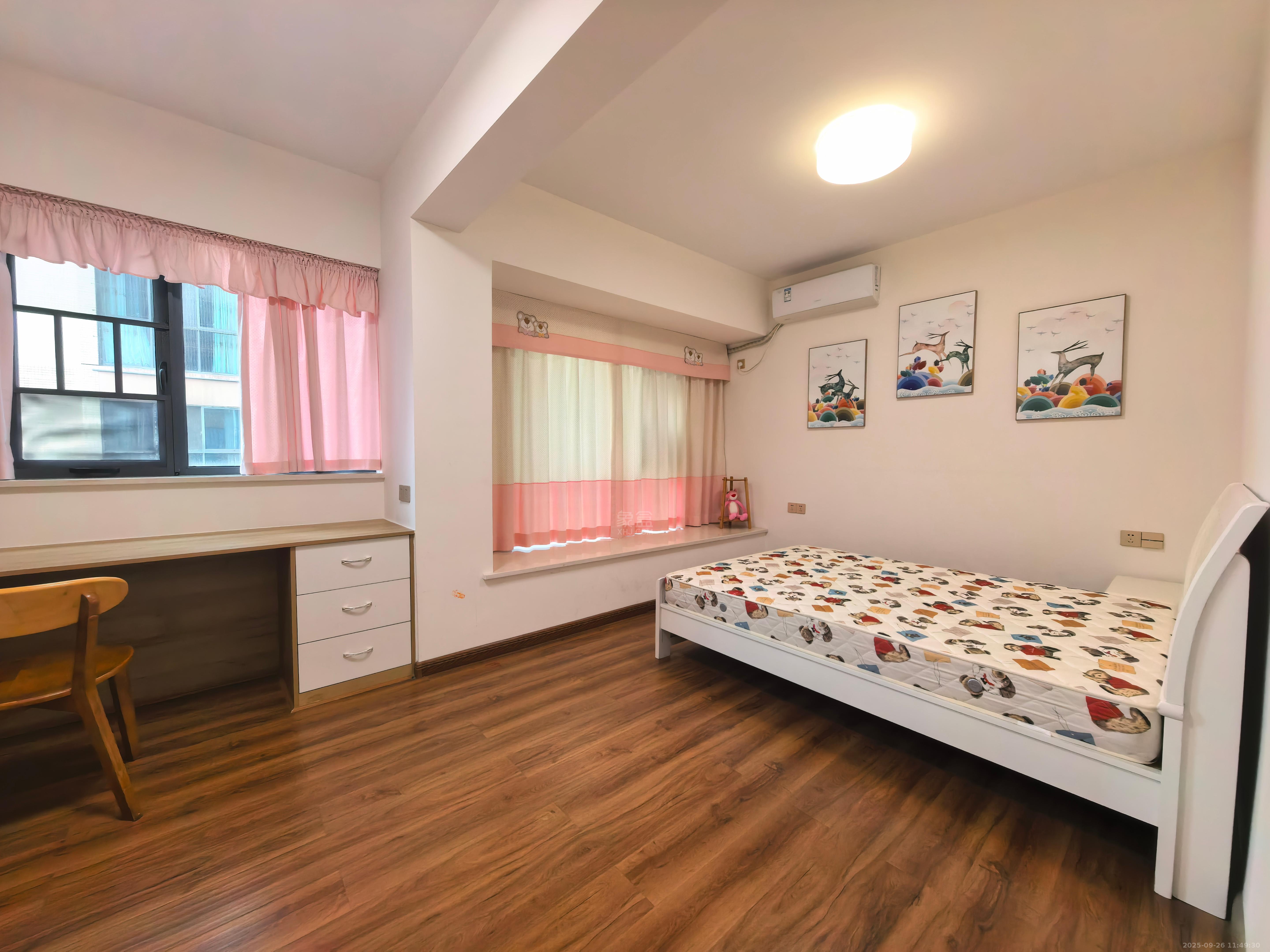 日盛山湖城 2室1厅1卫 1800.0元/月 日盛山湖城 2室1厅1卫 1800.0元/月室内图