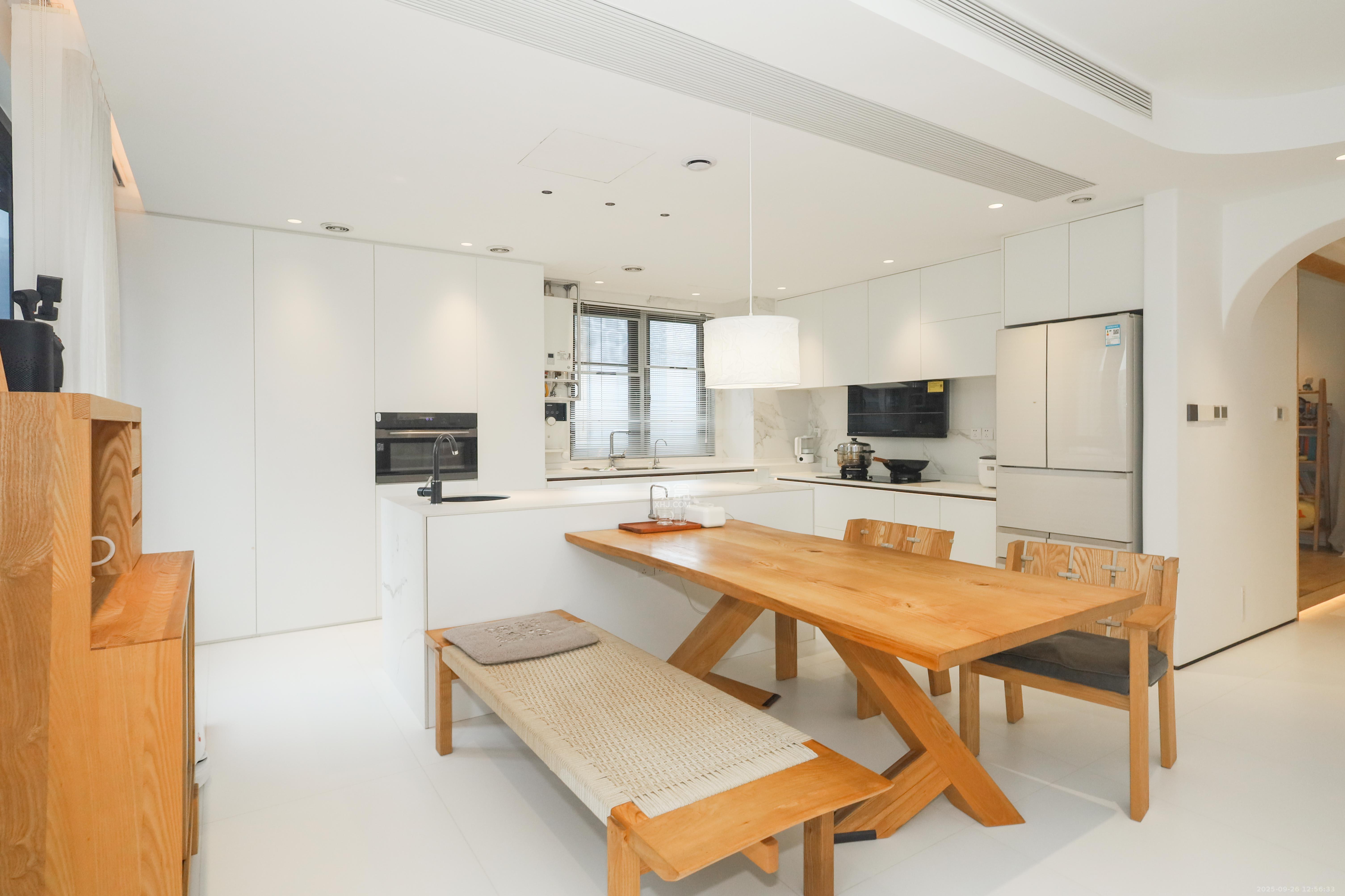 建发央著  4室2厅3卫    297.0万其他