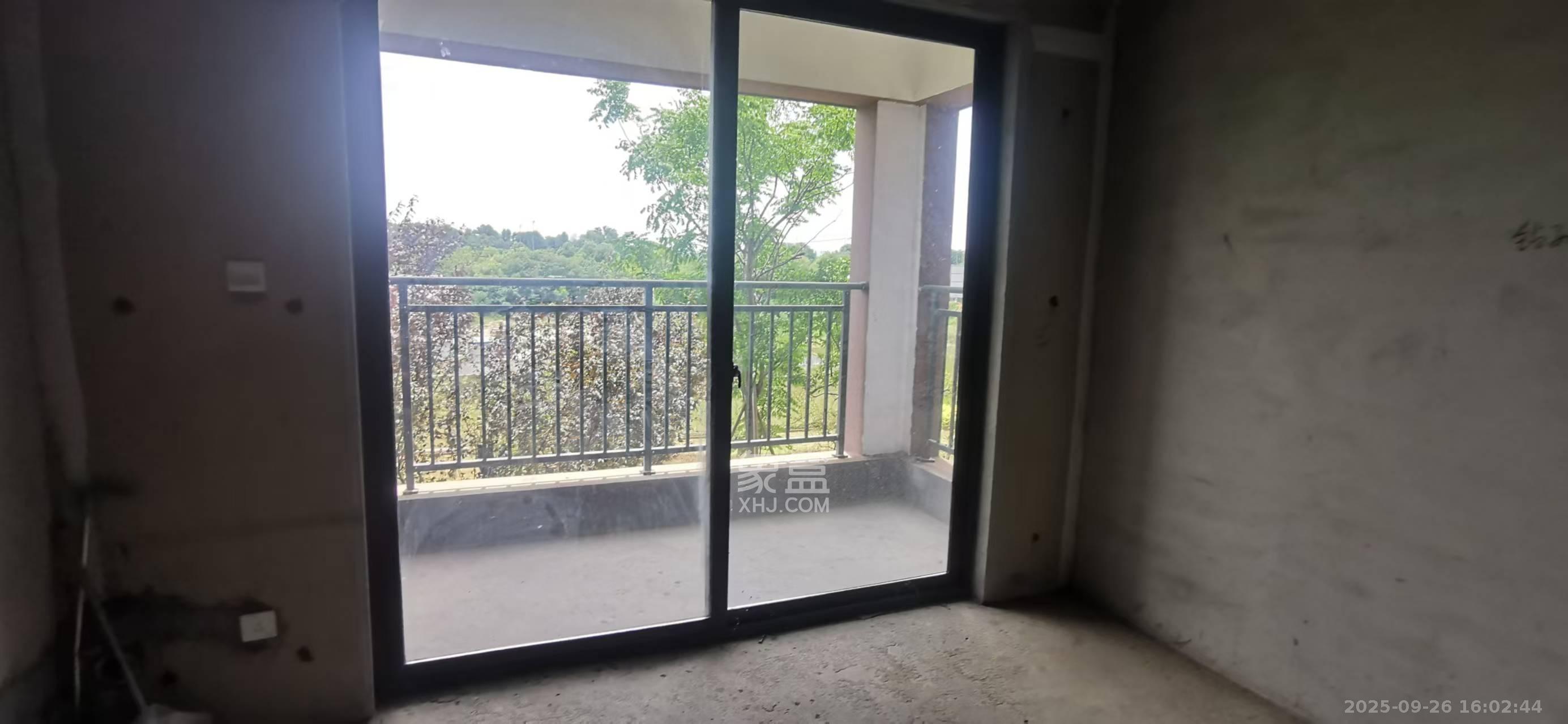 金驰东方樾 2室1厅1卫 38.0万 金驰东方樾 2室1厅1卫 38.0万客厅