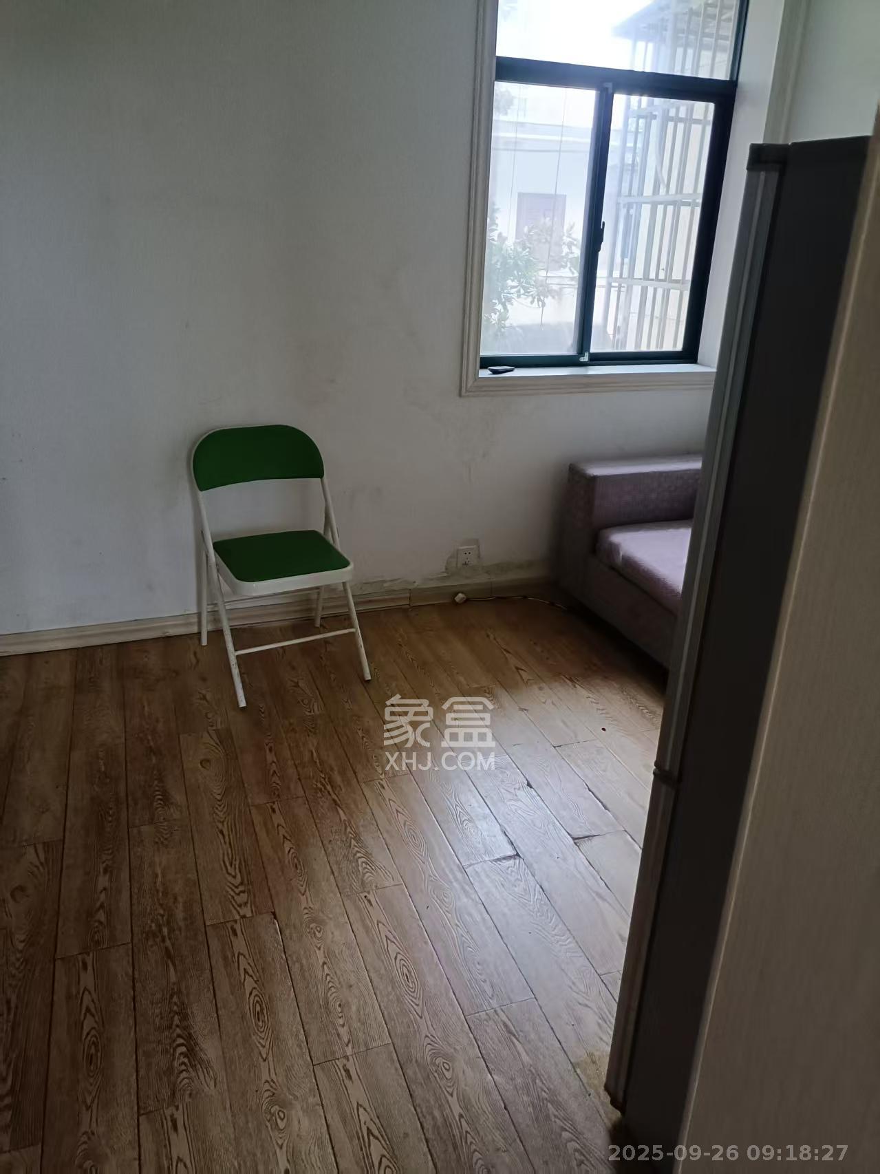 电位器厂宿舍  2室1厅1卫    1300.0元/月室内图