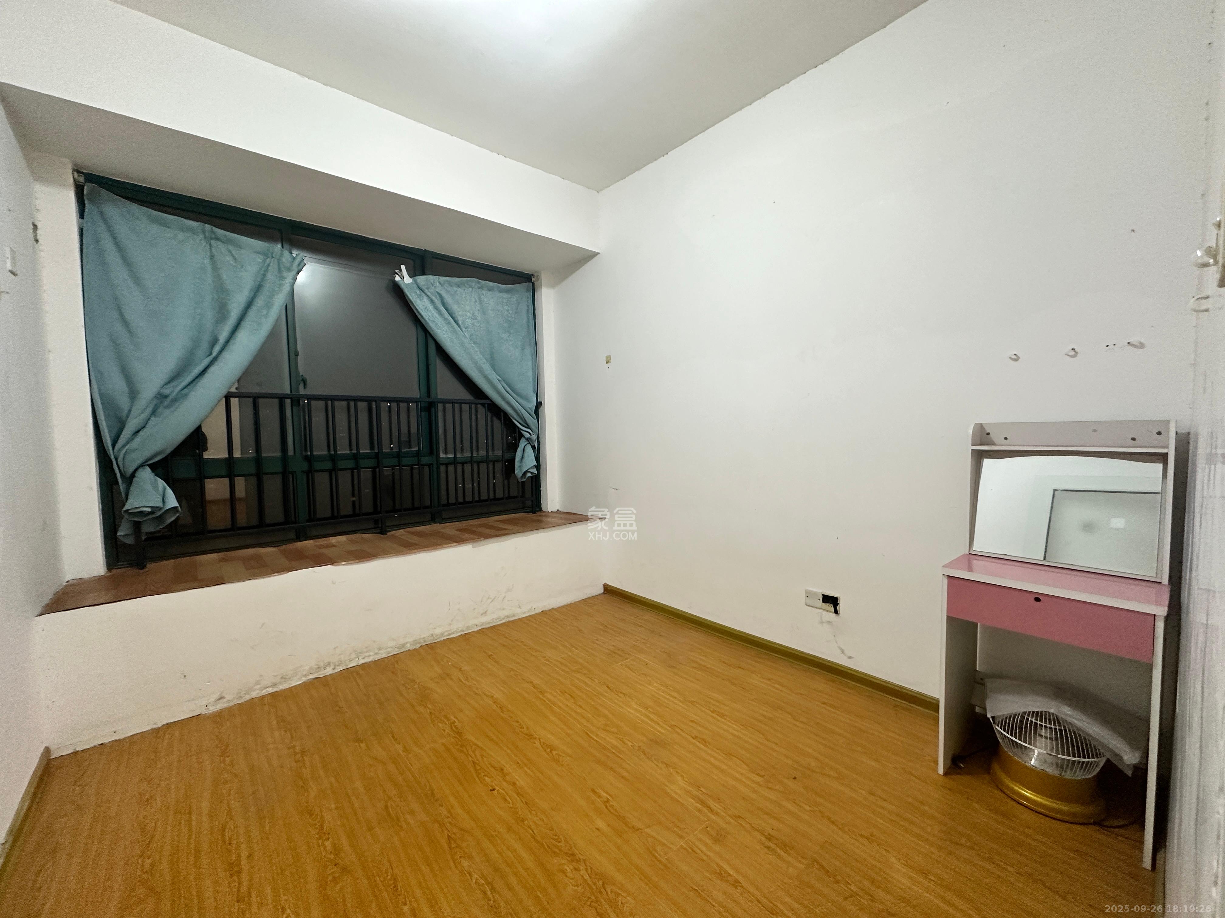 上林紫郡(锦顺和园) 3室2厅2卫 1500.0元/月 上林紫郡(锦顺和园) 3室2厅2卫 1500.0元/月室内图