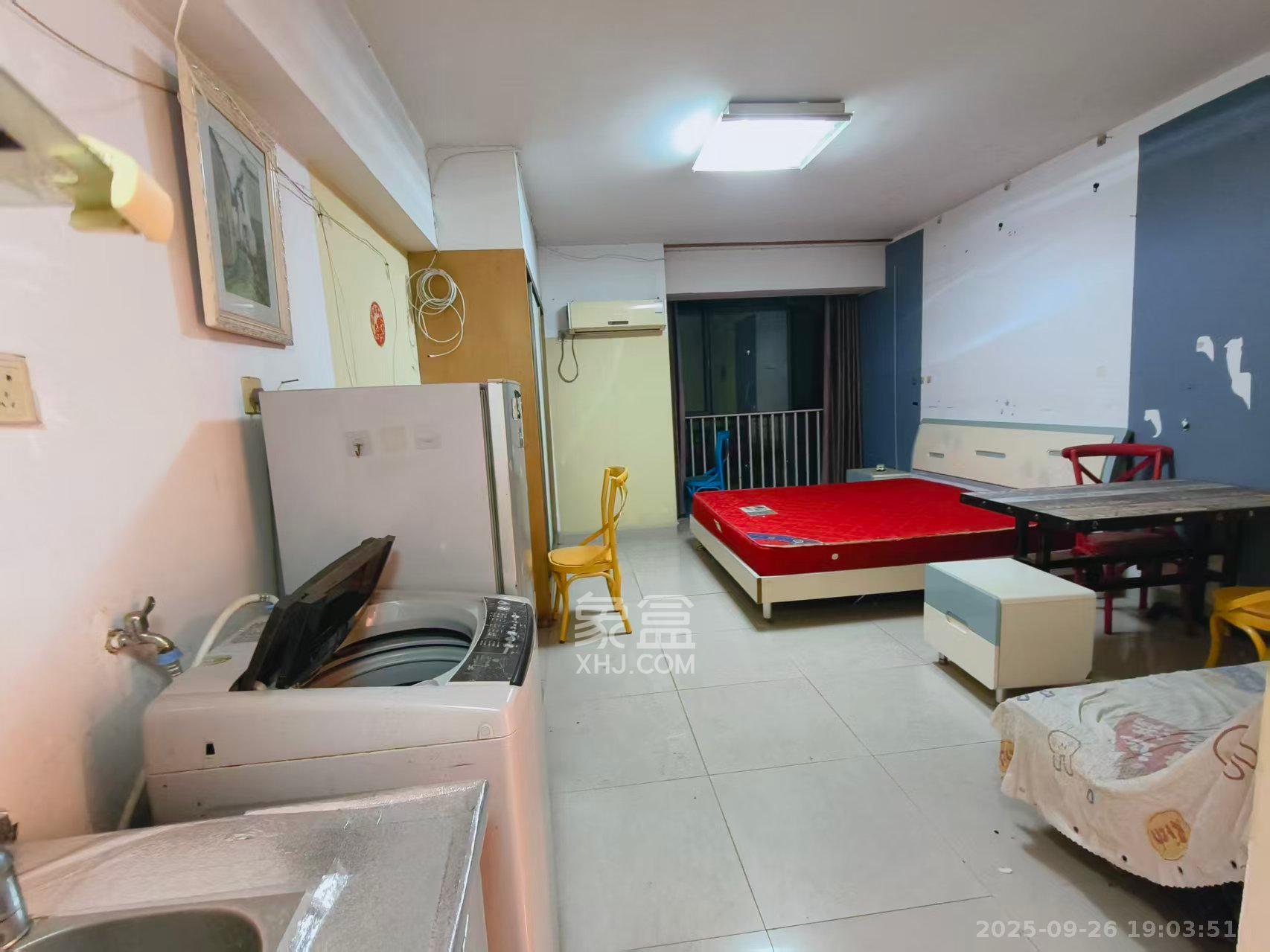 阳光100二期 1室1厅1卫 1000.0元/月 阳光100二期 1室1厅1卫 1000.0元/月室内图