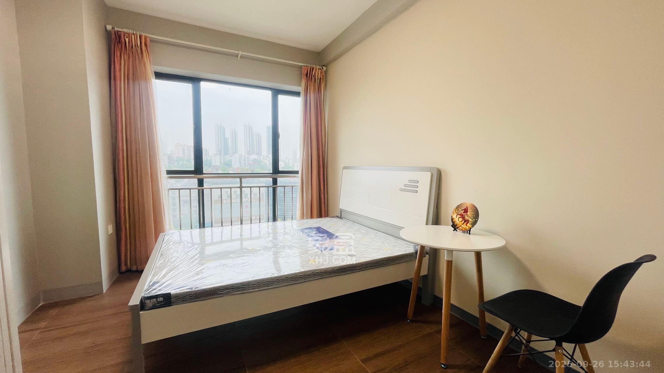 亚商国际  2室1厅1卫    2400.0元/月 亚商国际  2室1厅1卫    2400.0元/月室内图