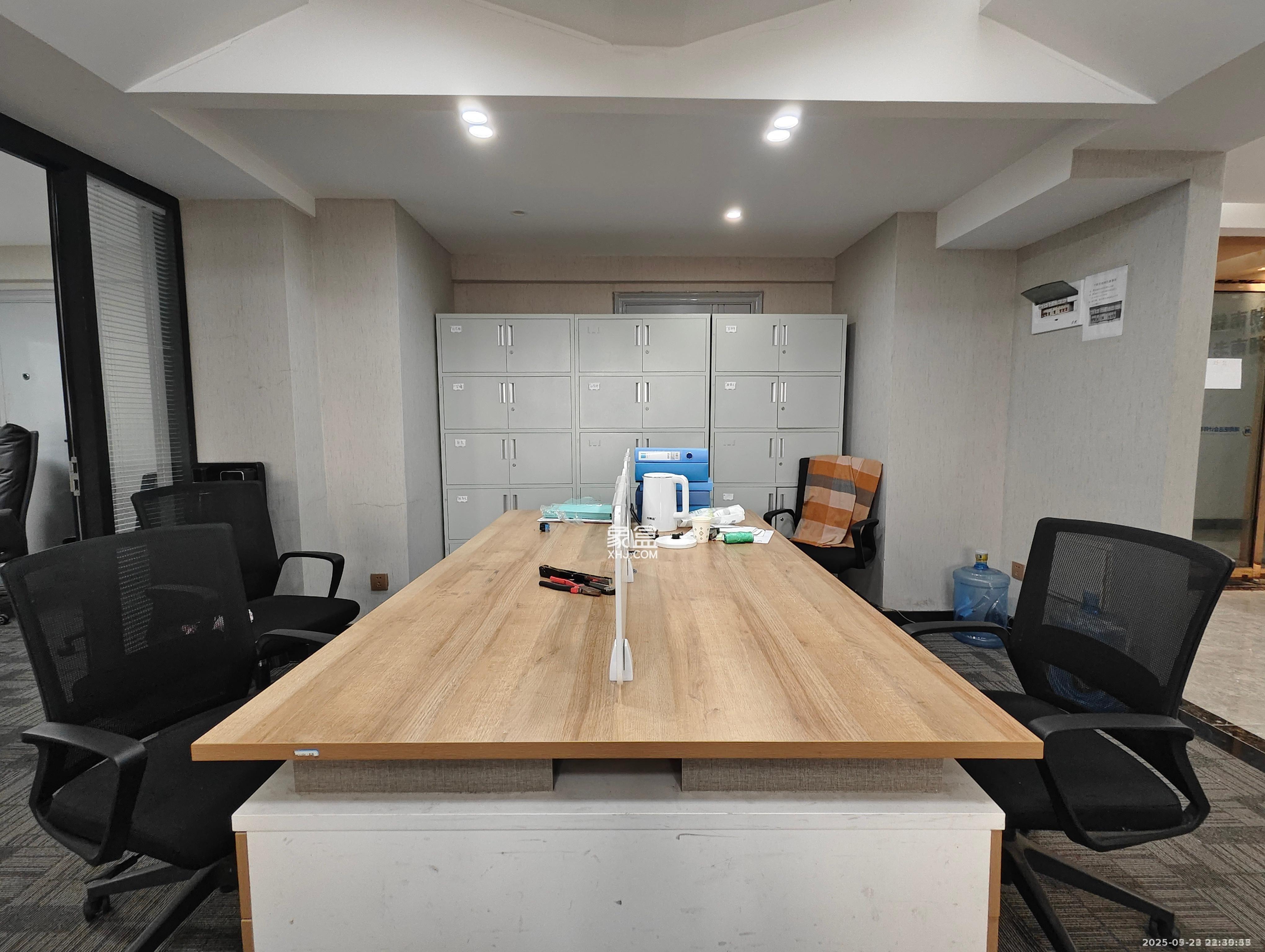 湘域中央 5室1厅1卫 4800.0元/月 湘域中央 5室1厅1卫 4800.0元/月室内图